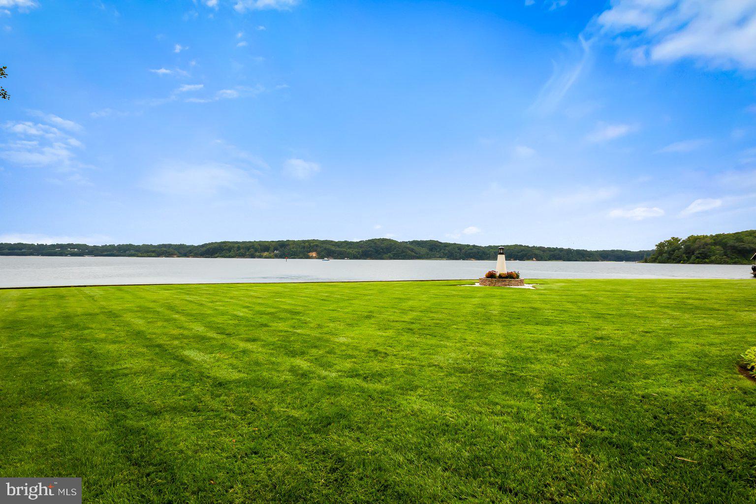 LONG POINT ON THE SEVERN - Residential