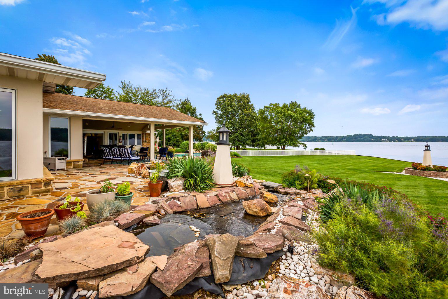 LONG POINT ON THE SEVERN - Residential