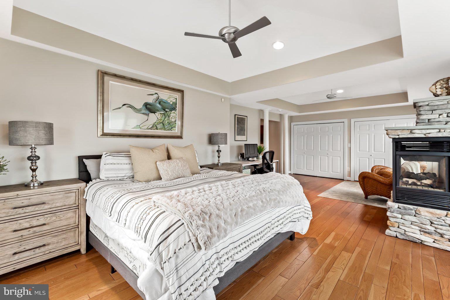 LONG POINT ON THE SEVERN - Residential