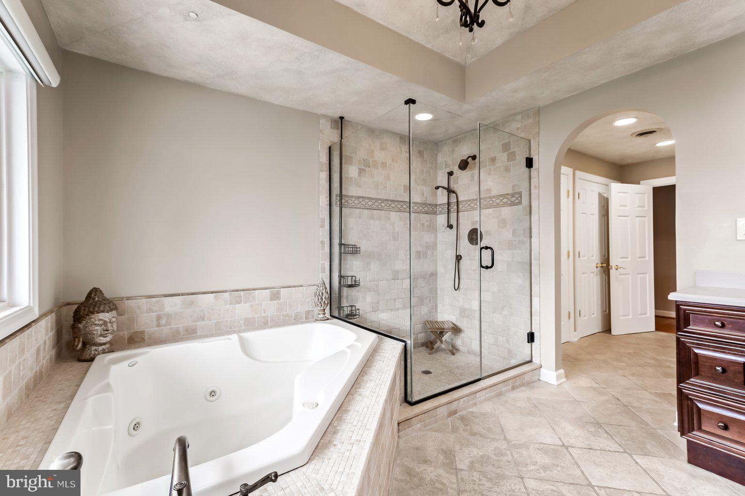 LONG POINT ON THE SEVERN - Residential