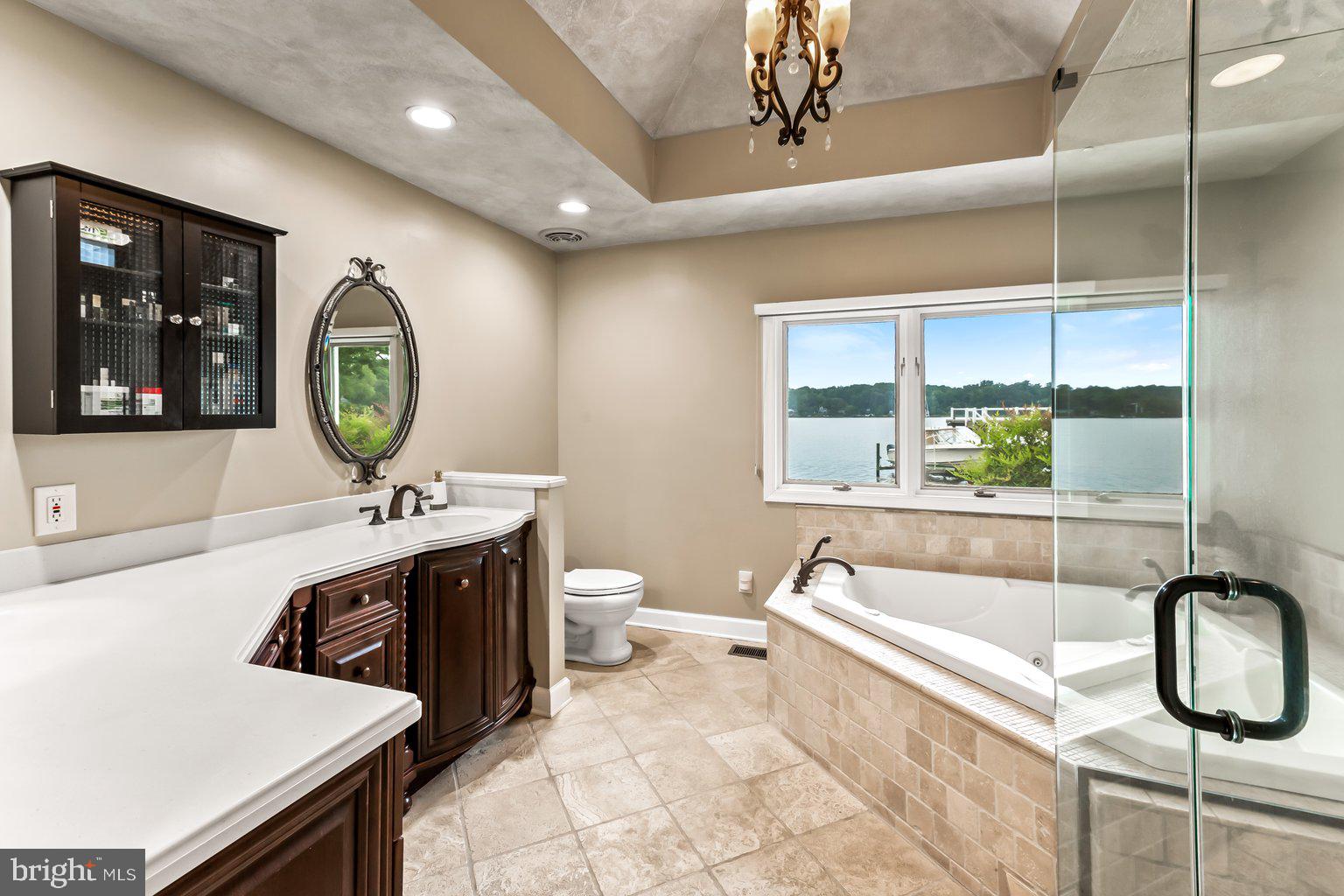 LONG POINT ON THE SEVERN - Residential