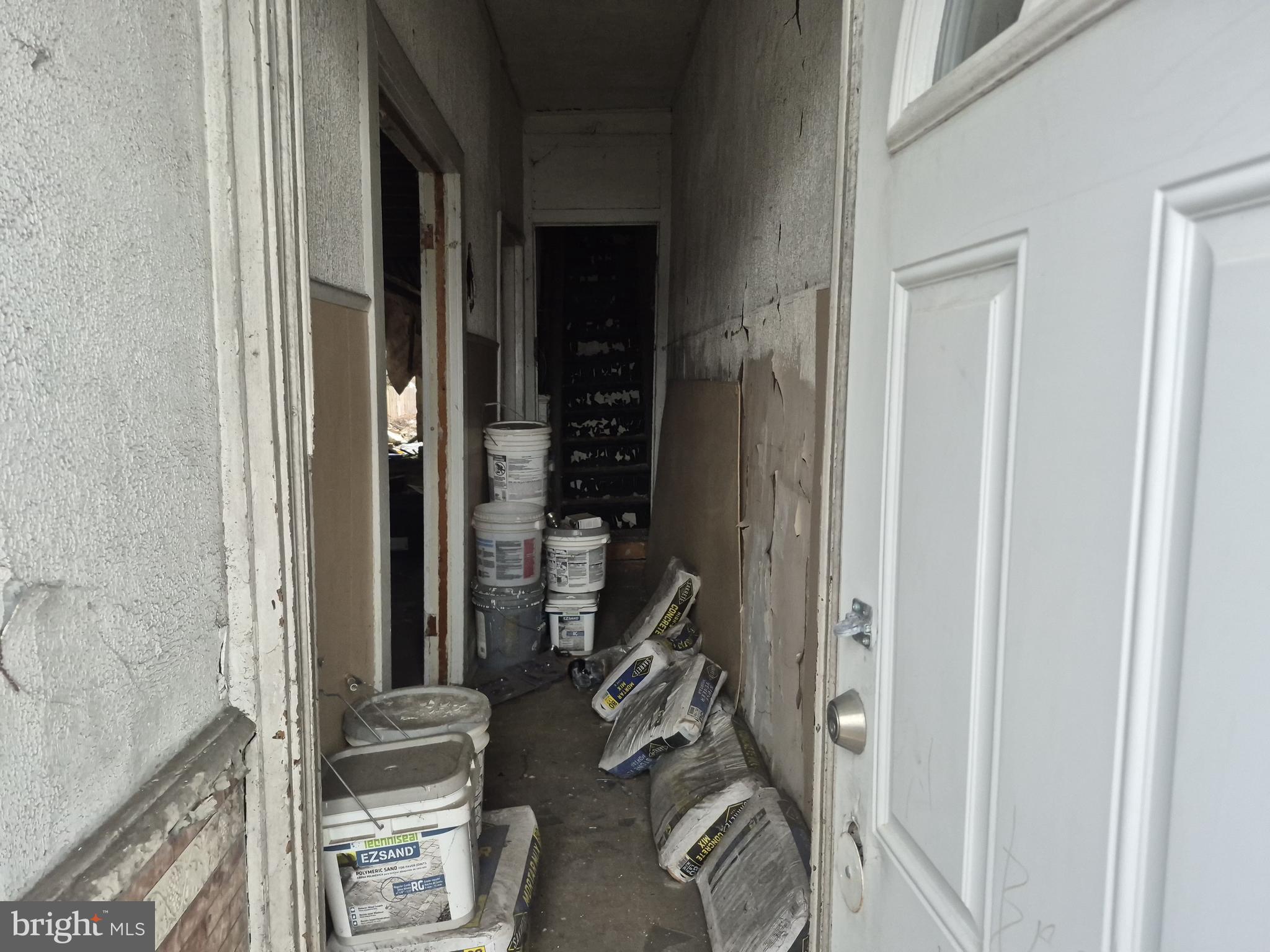 FRANKLINTOWN ROAD - Residential