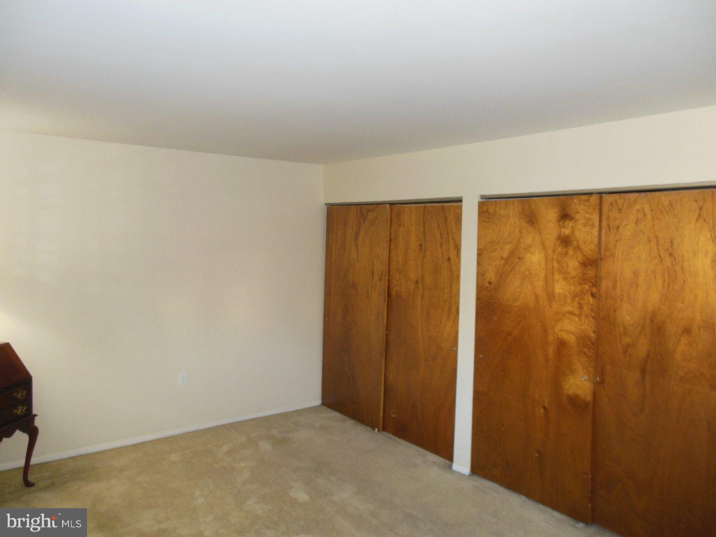 FOX CHASE - Residential