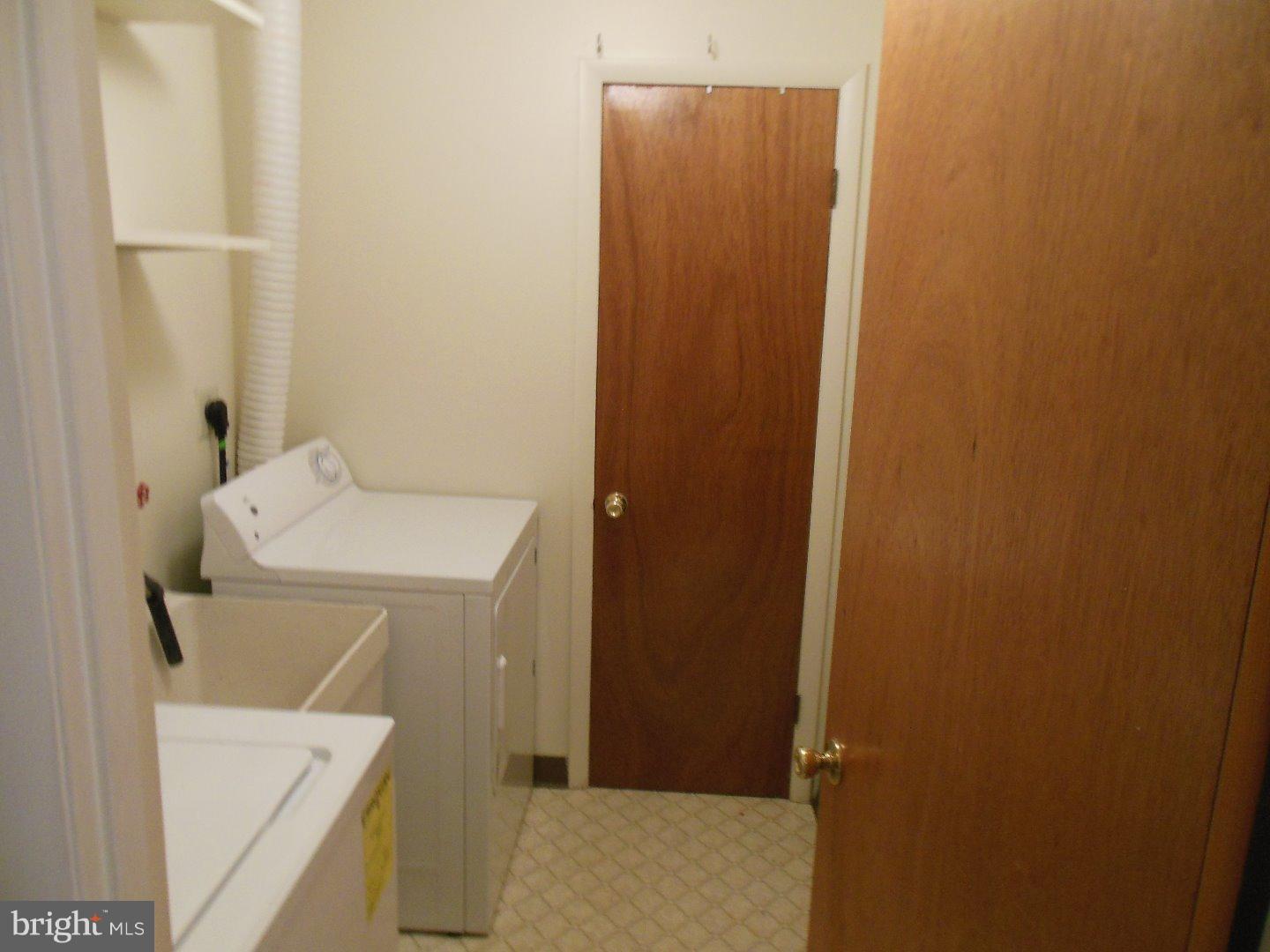 FOX CHASE - Residential