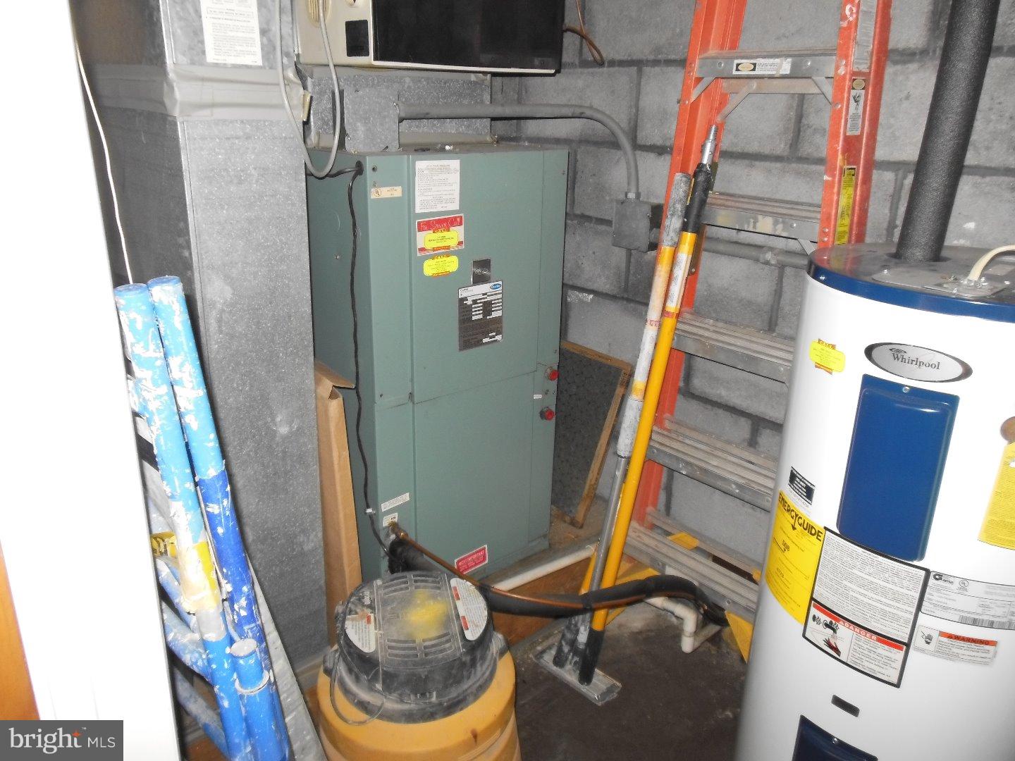 FOX CHASE - Residential