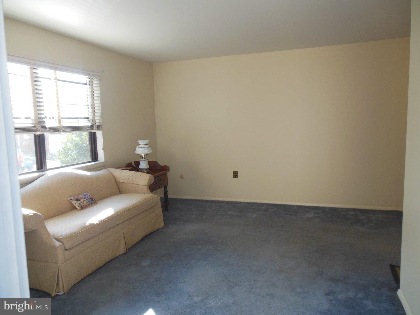 FOX CHASE - Residential