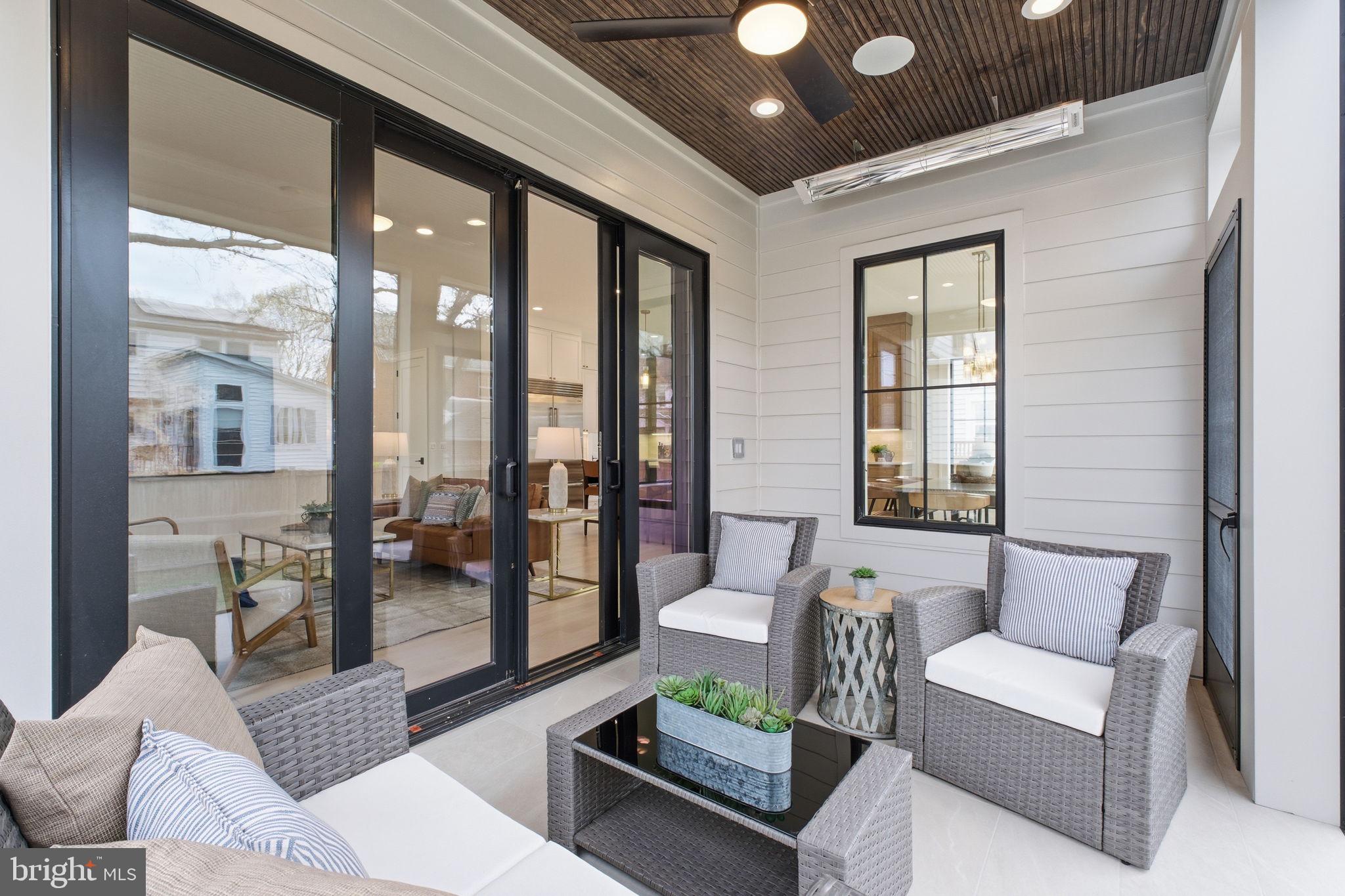 CLARENDON - Residential