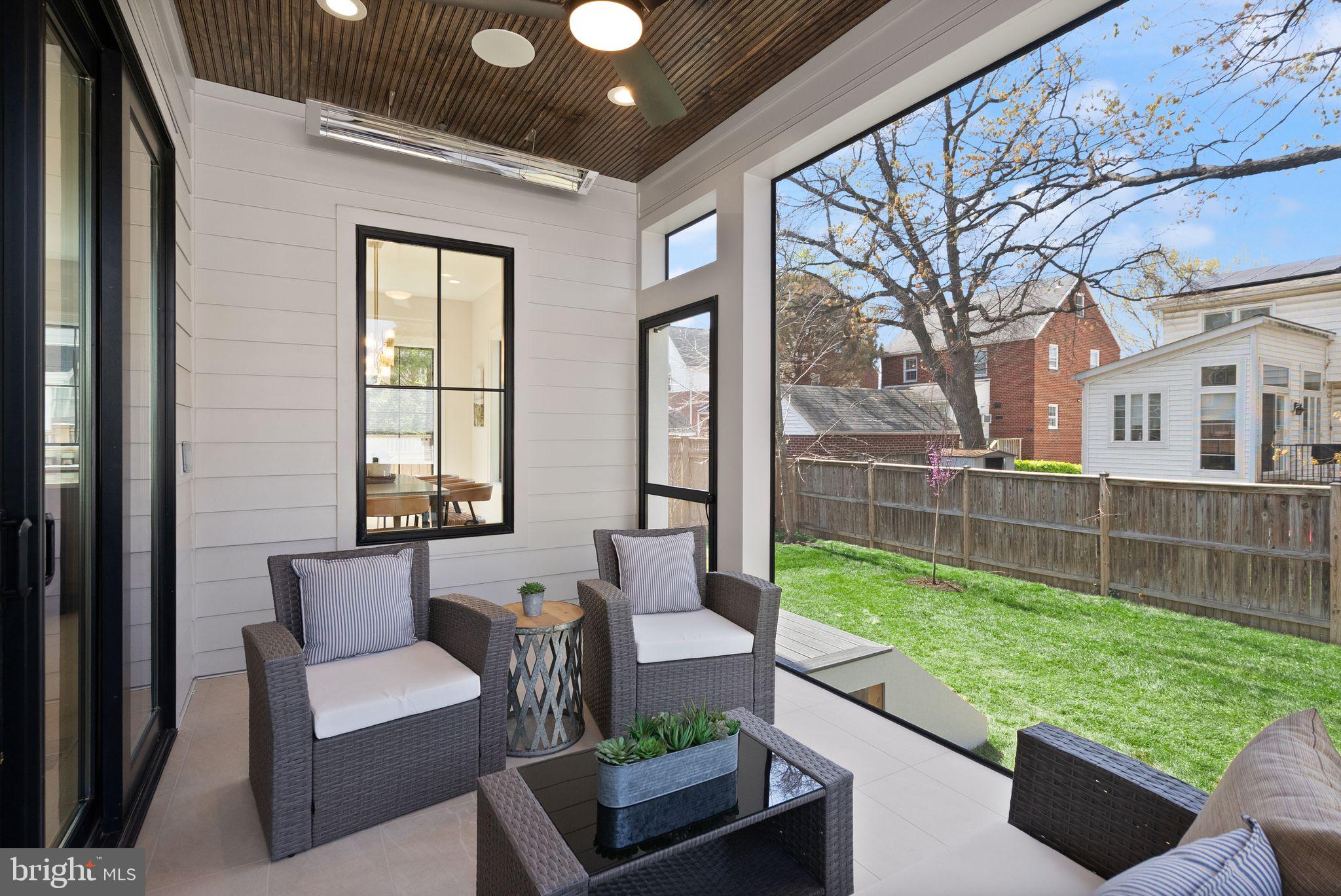 CLARENDON - Residential