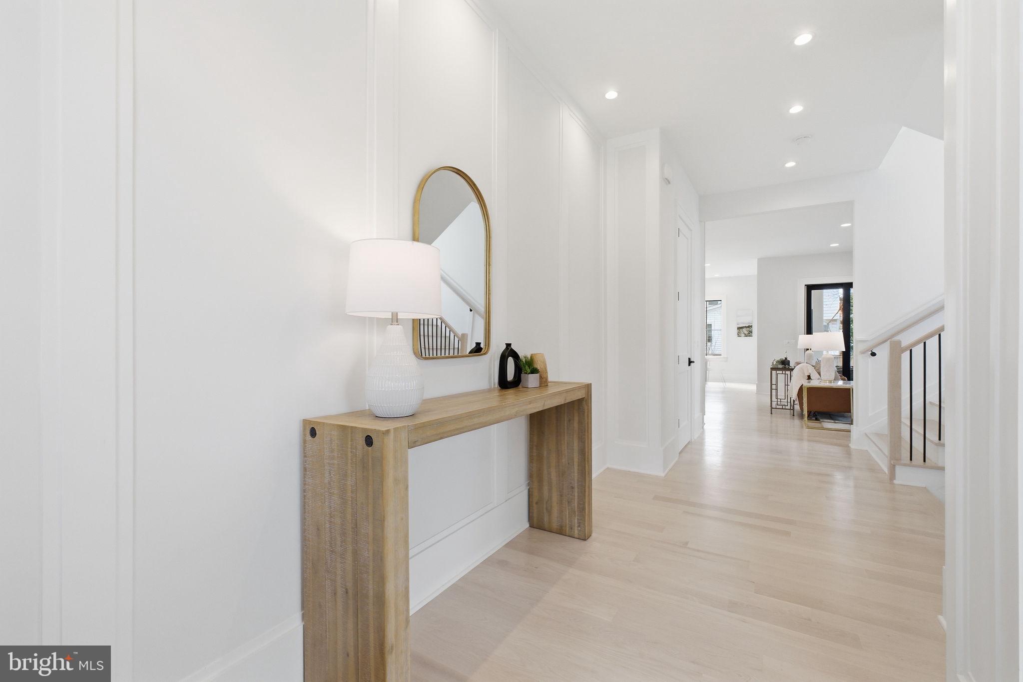 CLARENDON - Residential