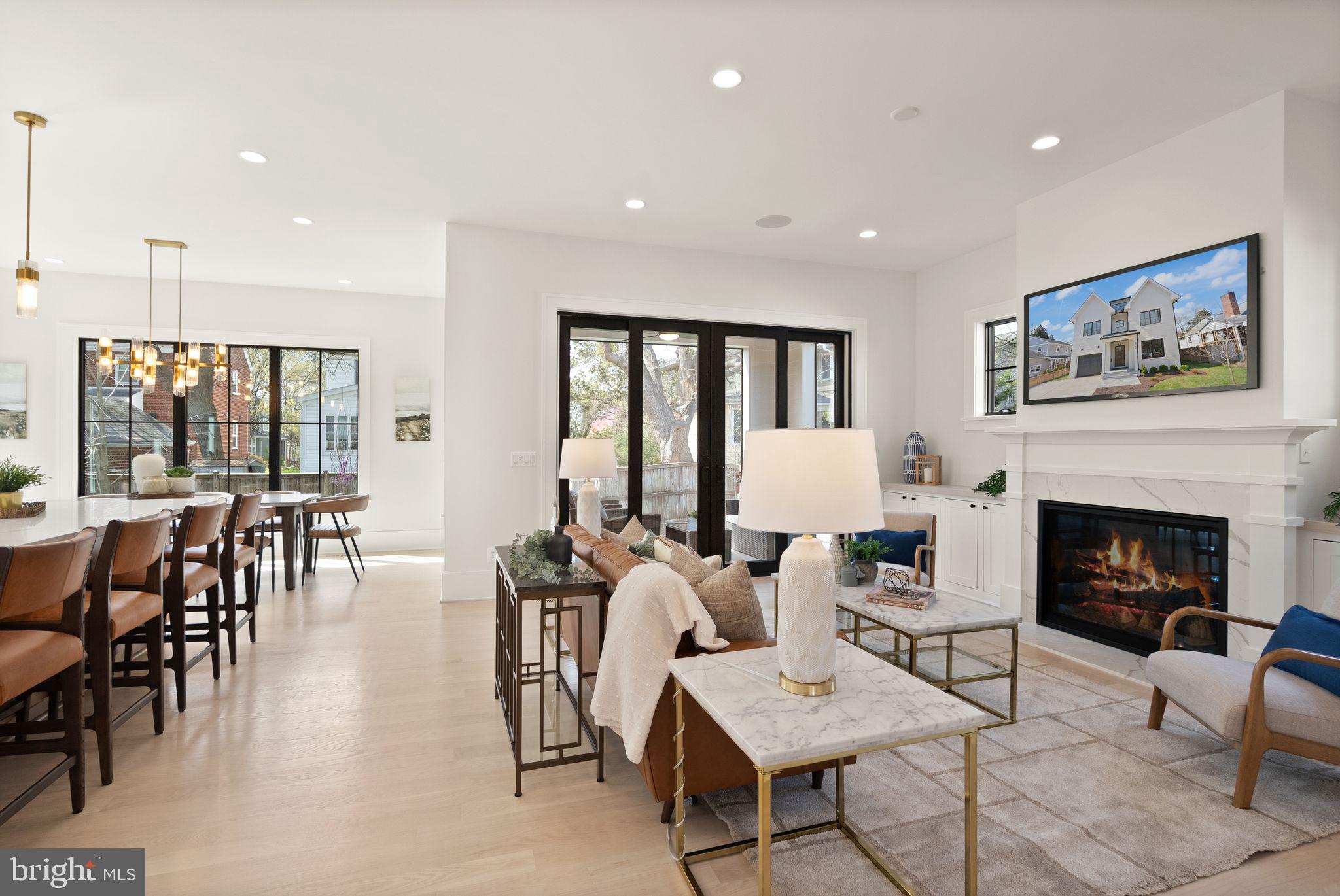 CLARENDON - Residential