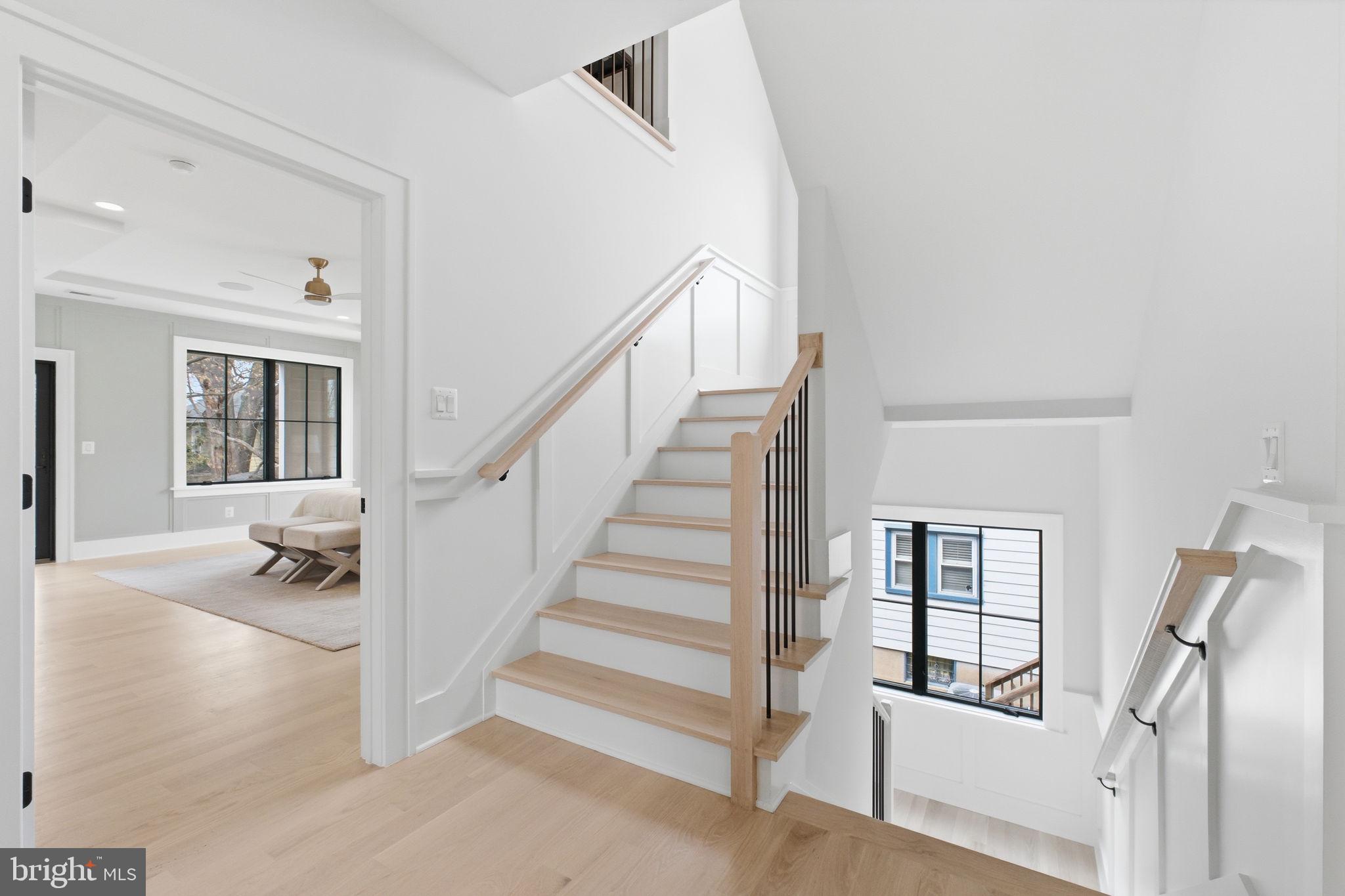 CLARENDON - Residential