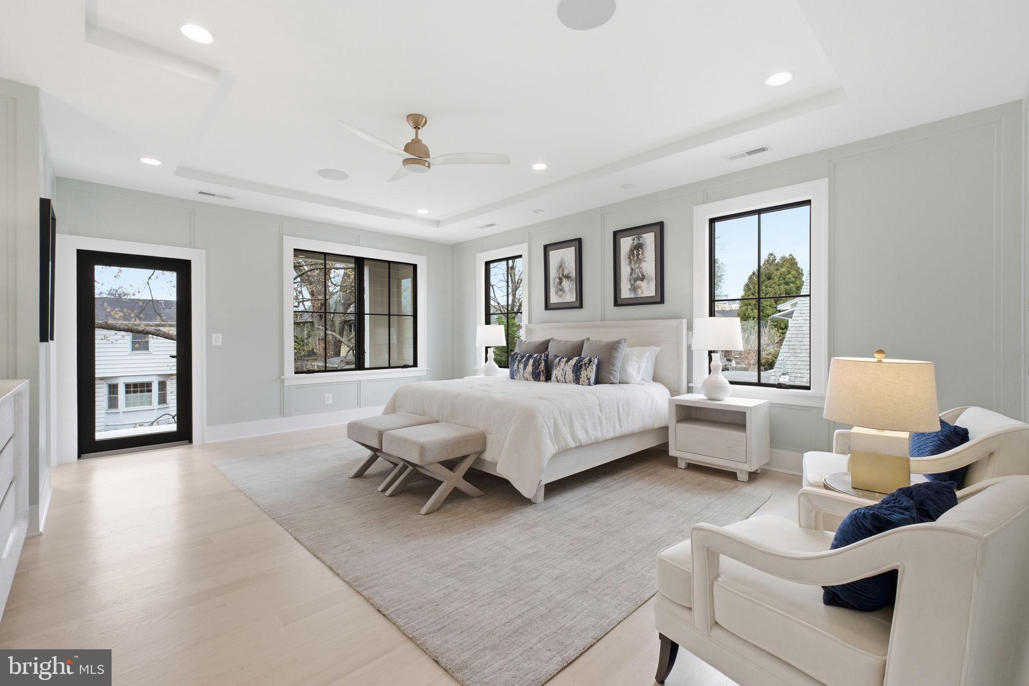 CLARENDON - Residential