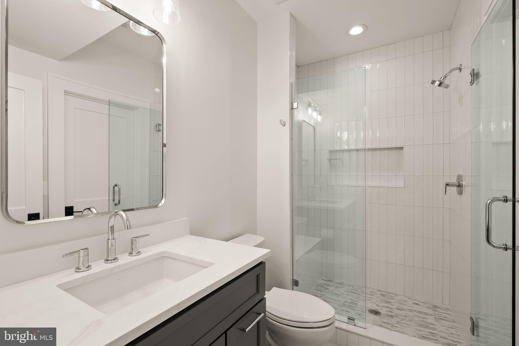 CLARENDON - Residential