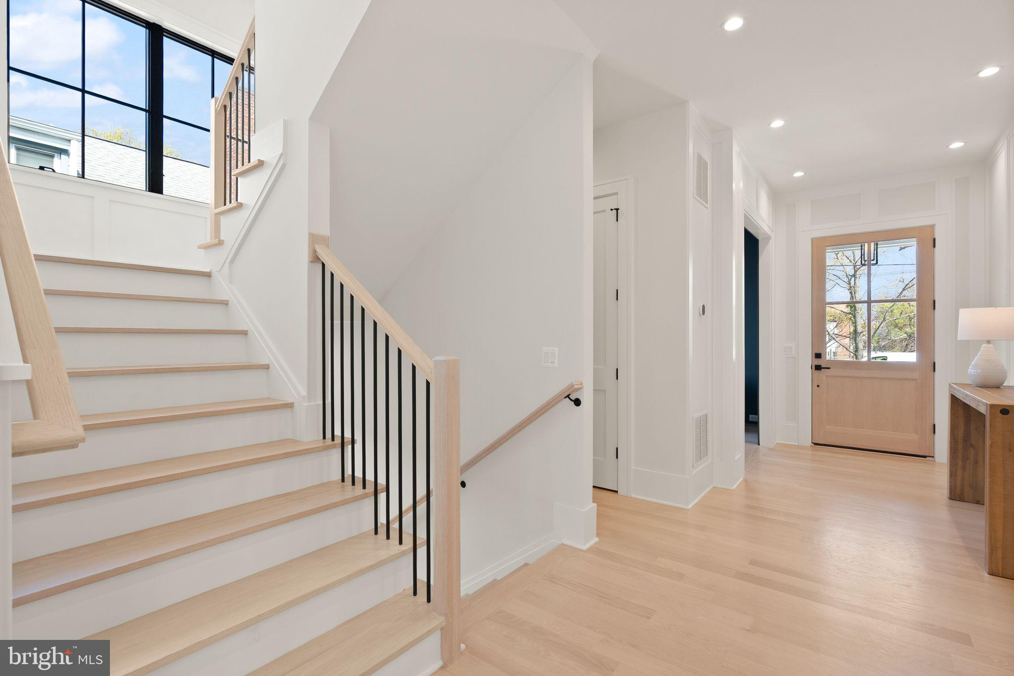 CLARENDON - Residential