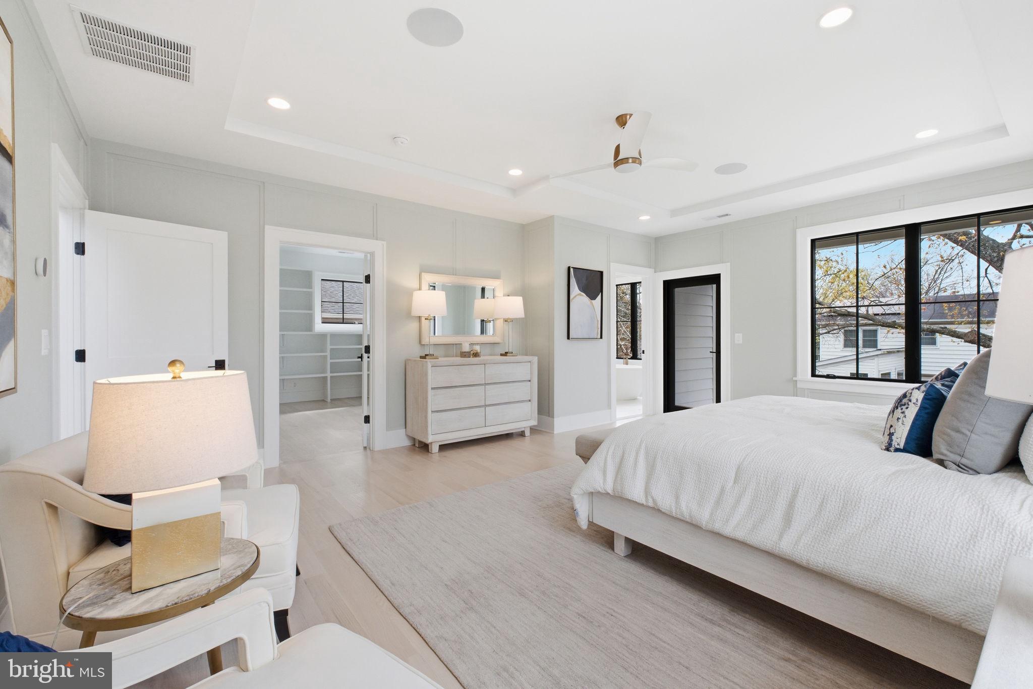 CLARENDON - Residential