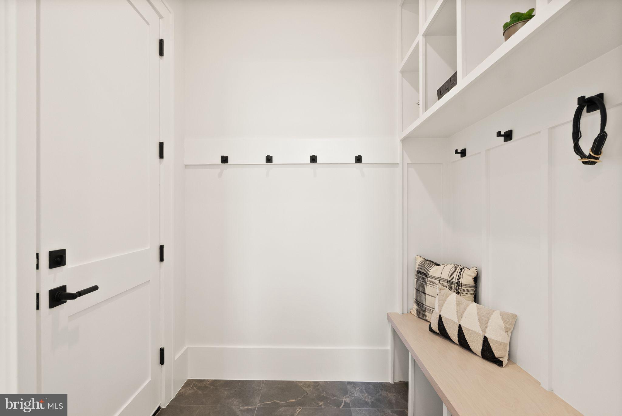 CLARENDON - Residential