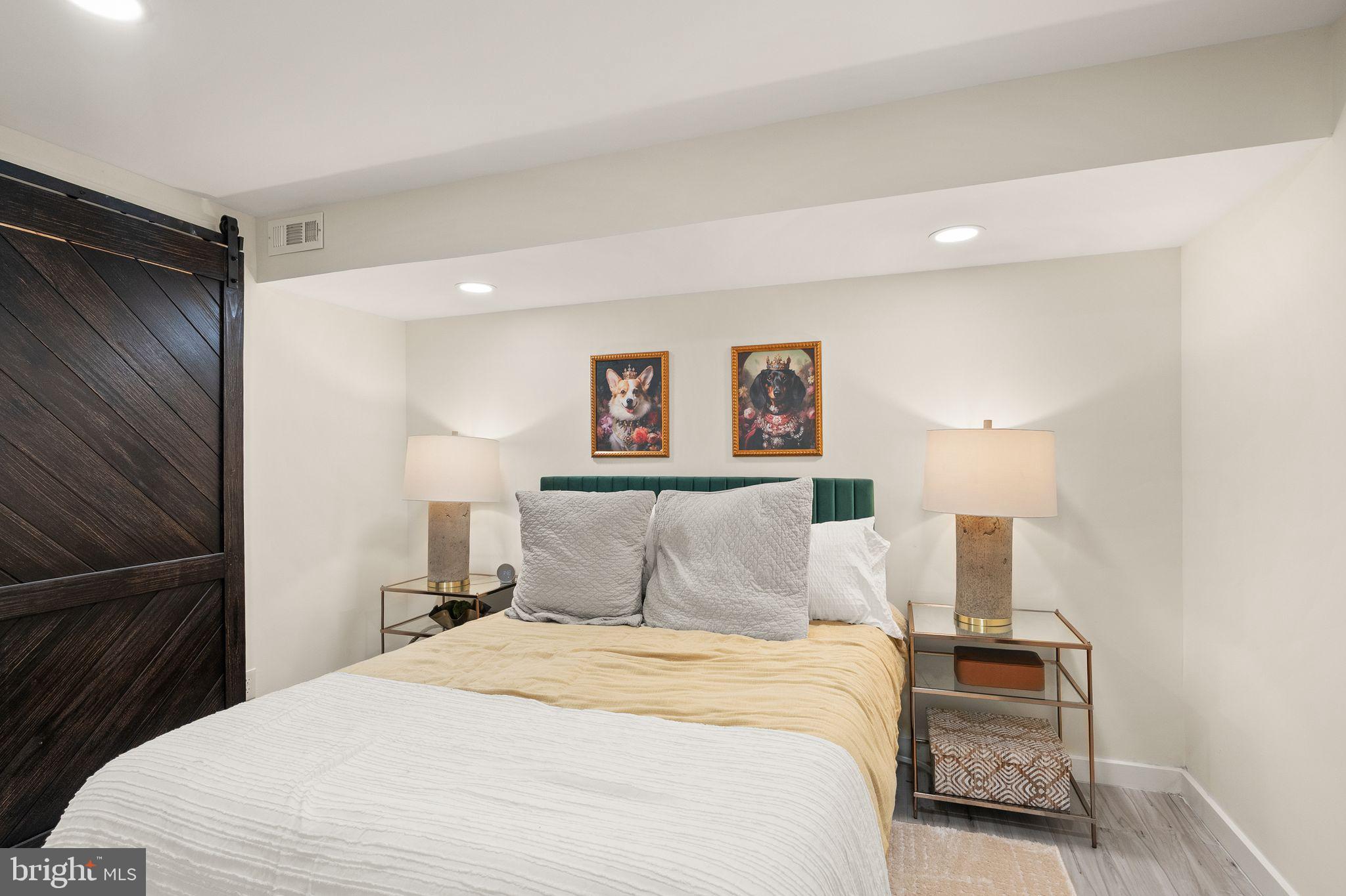 LAKE BRADDOCK - Residential