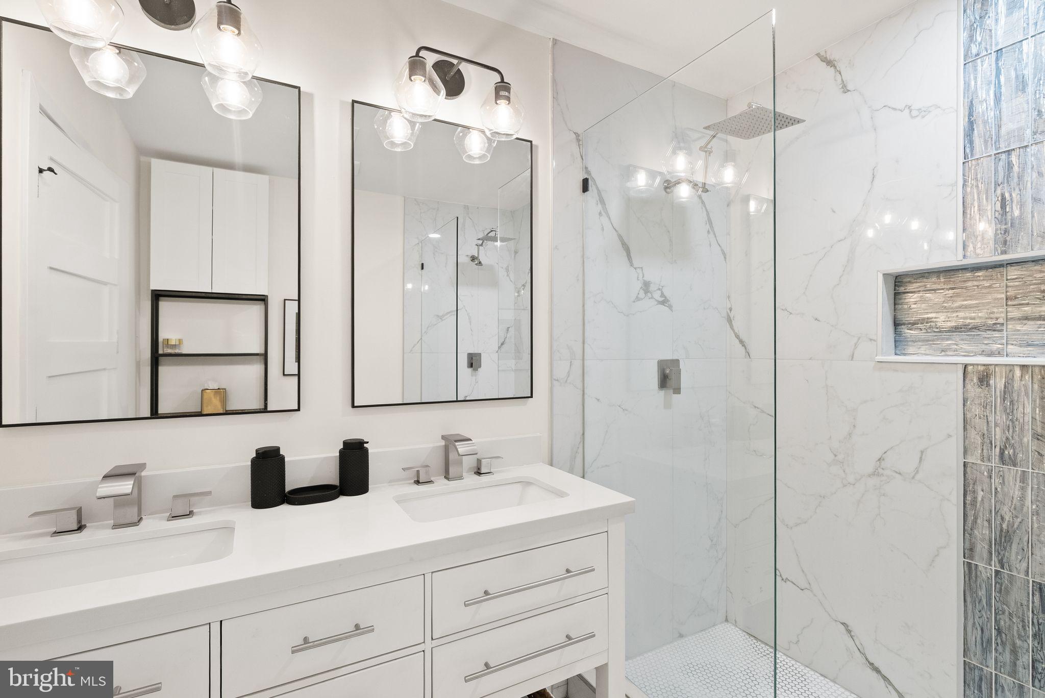 LAKE BRADDOCK - Residential