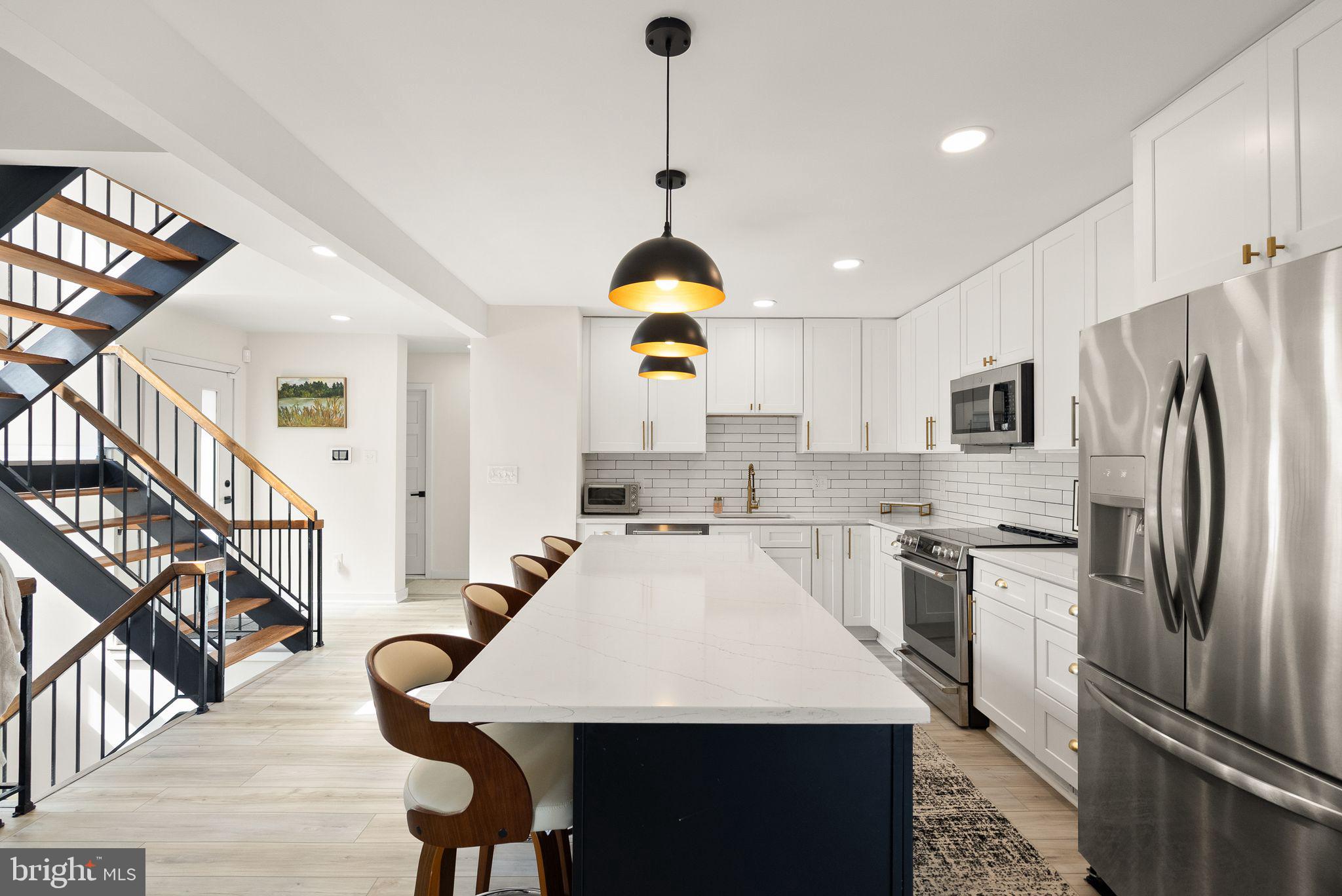 LAKE BRADDOCK - Residential