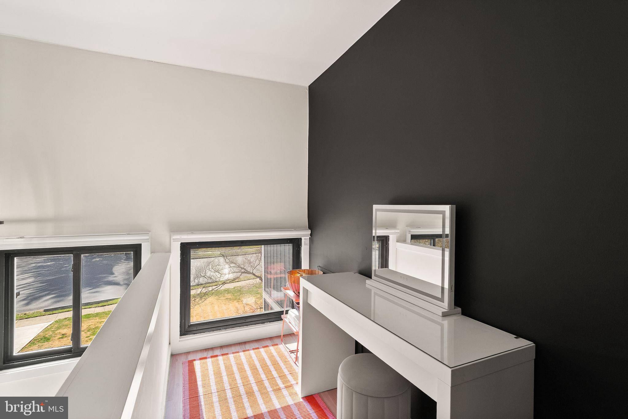 LAKE BRADDOCK - Residential