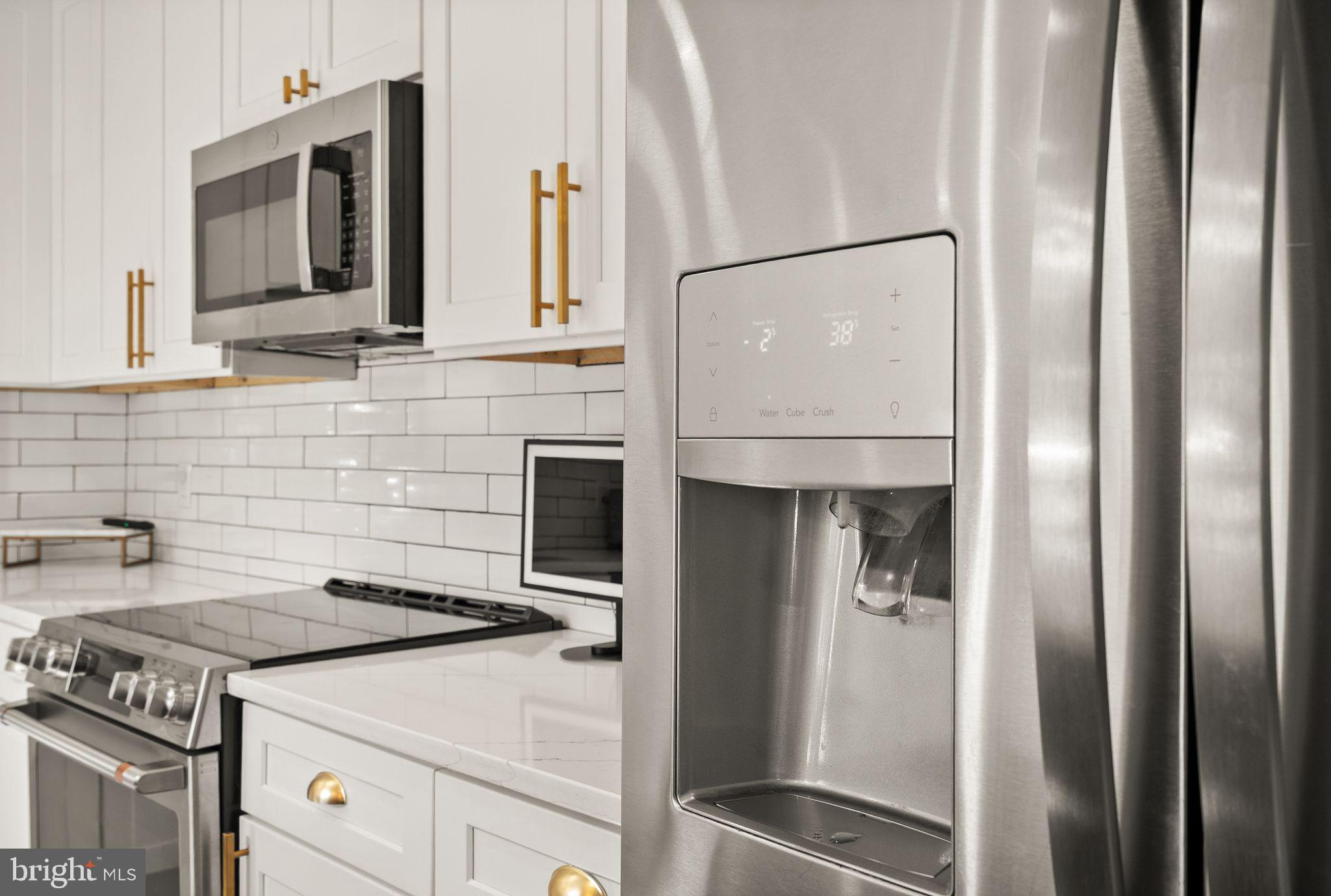 LAKE BRADDOCK - Residential