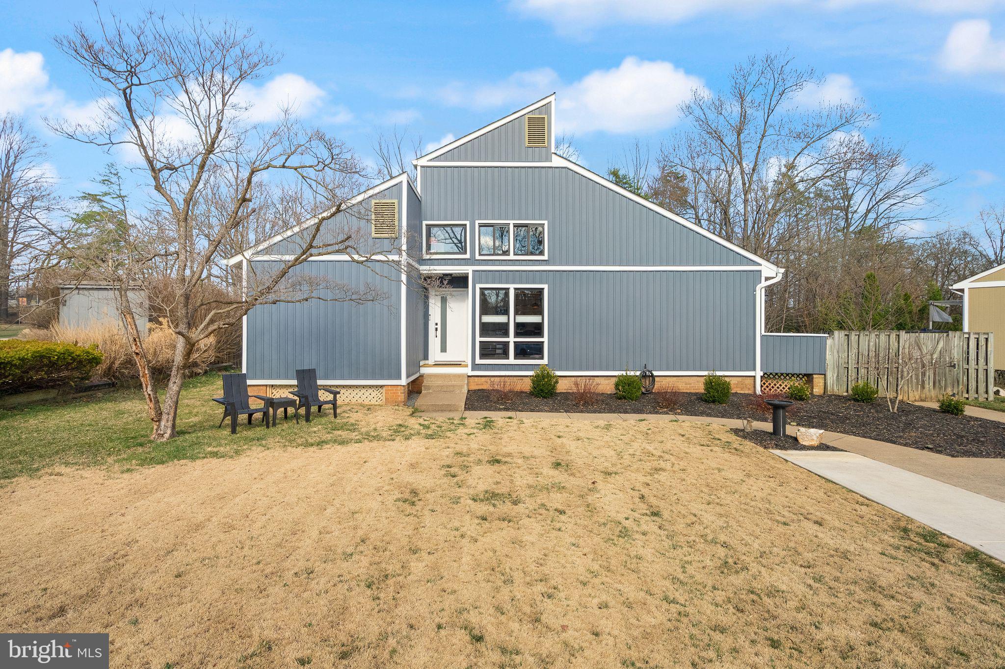 LAKE BRADDOCK - Residential