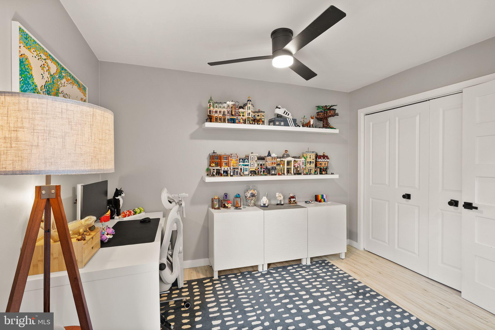 LAKE BRADDOCK - Residential