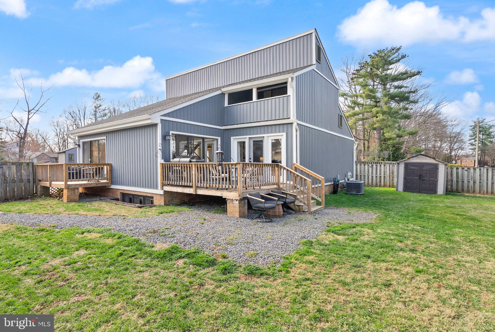 LAKE BRADDOCK - Residential