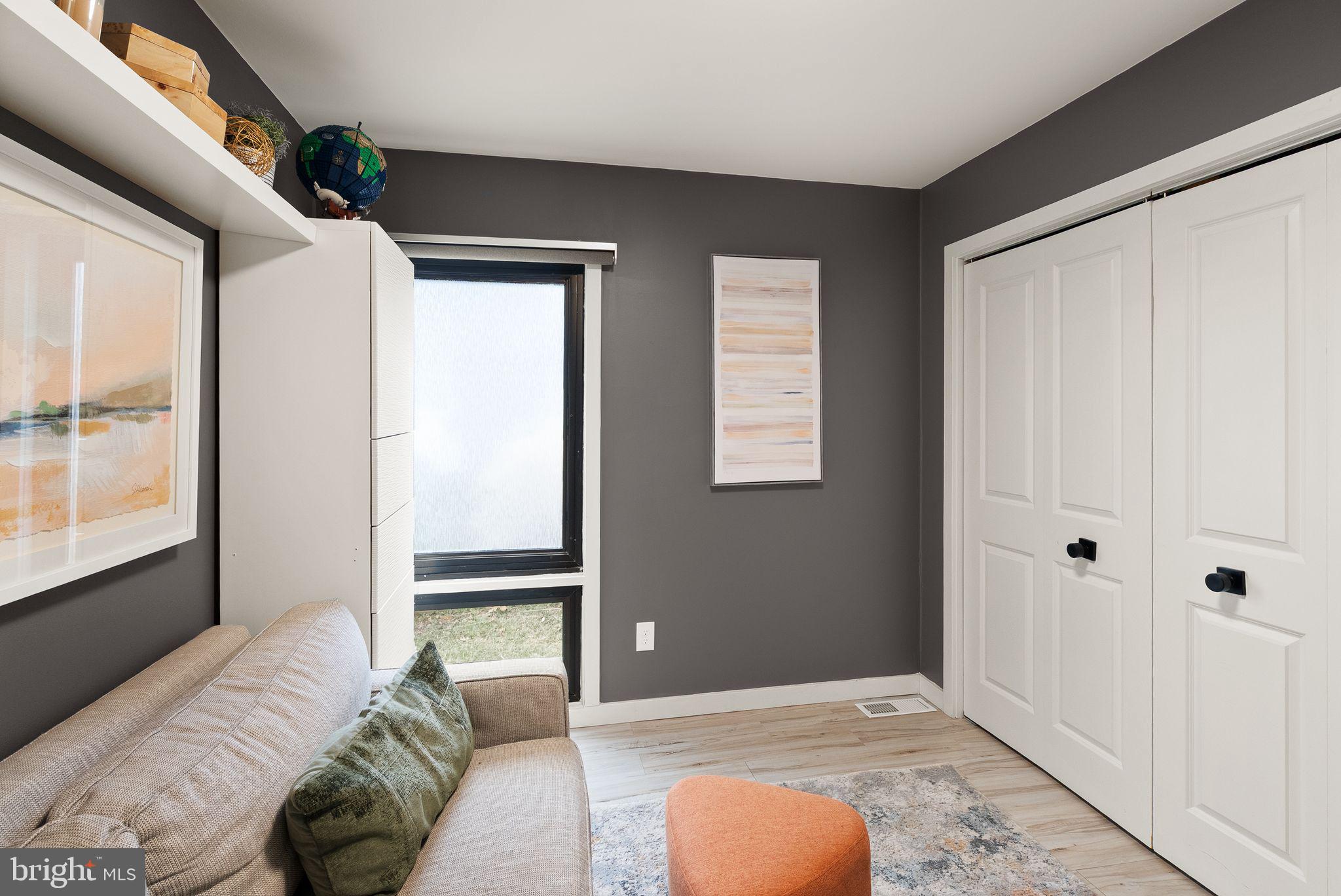 LAKE BRADDOCK - Residential