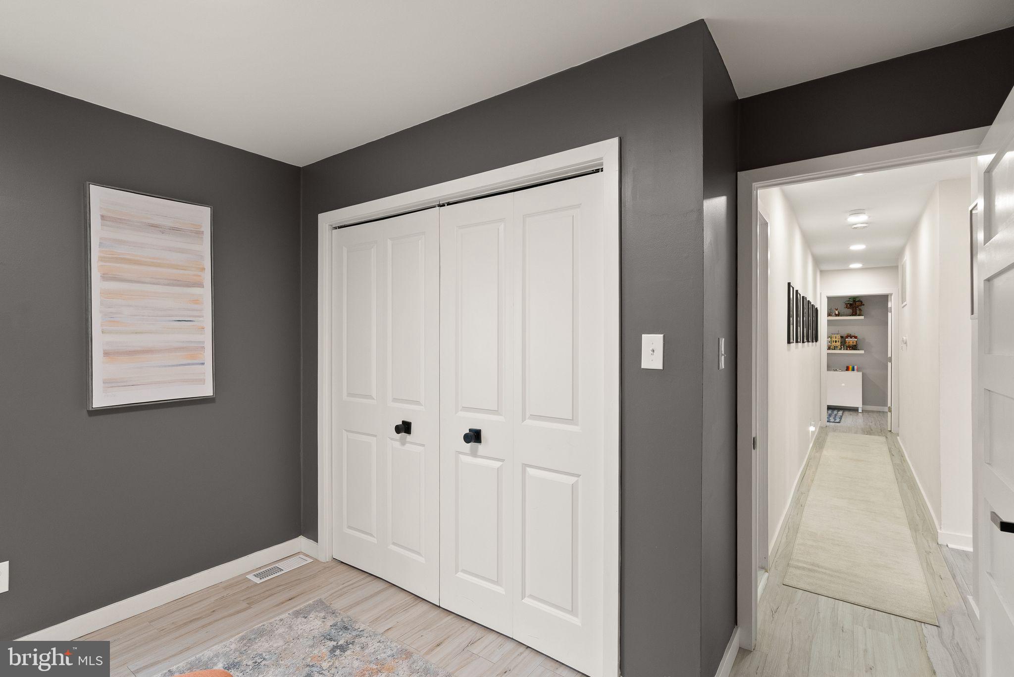 LAKE BRADDOCK - Residential