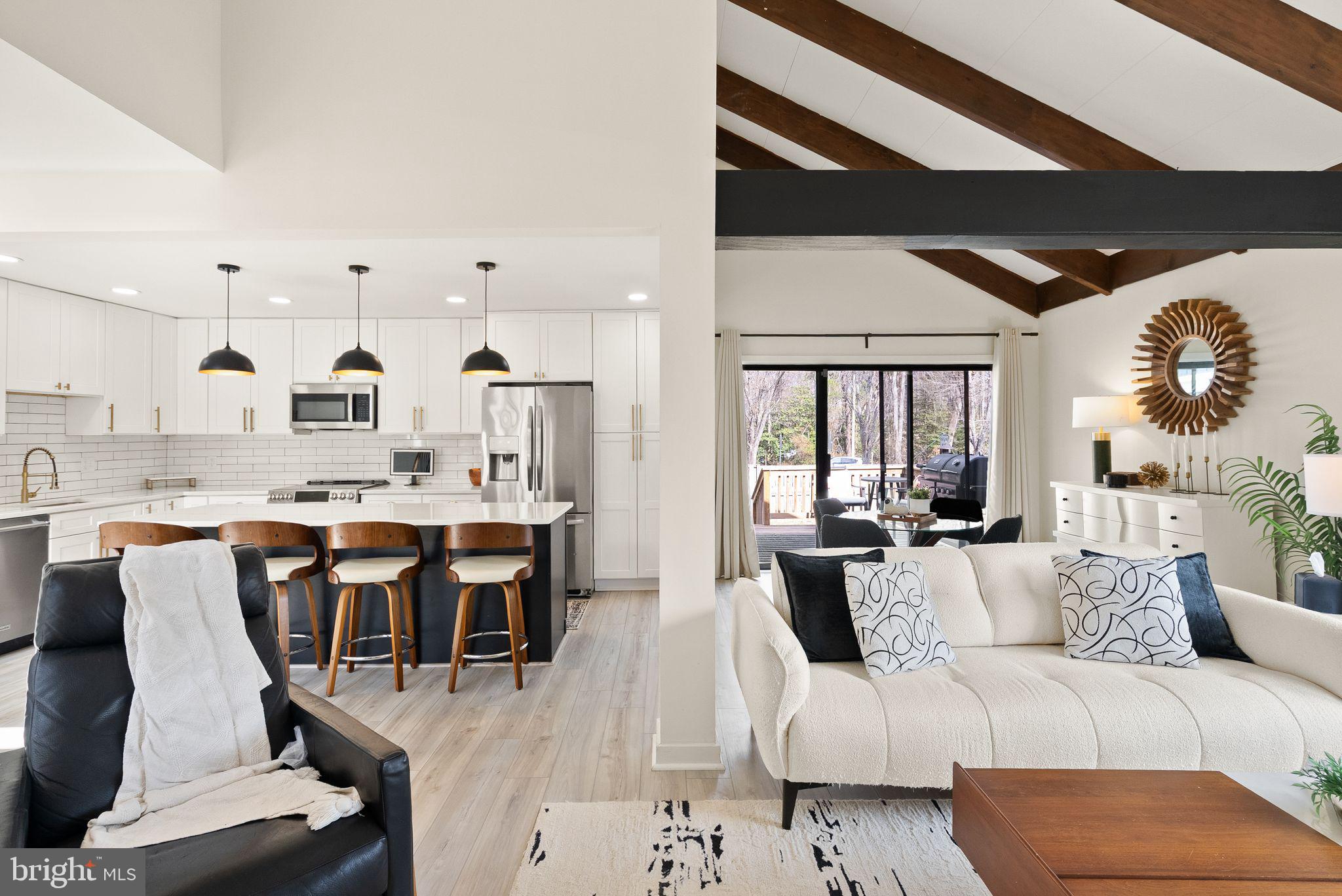 LAKE BRADDOCK - Residential