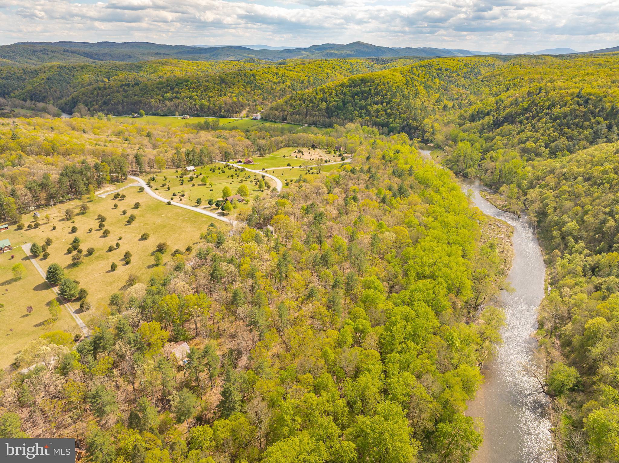 THE CROSSING AT GREAT CACAPON - Residential