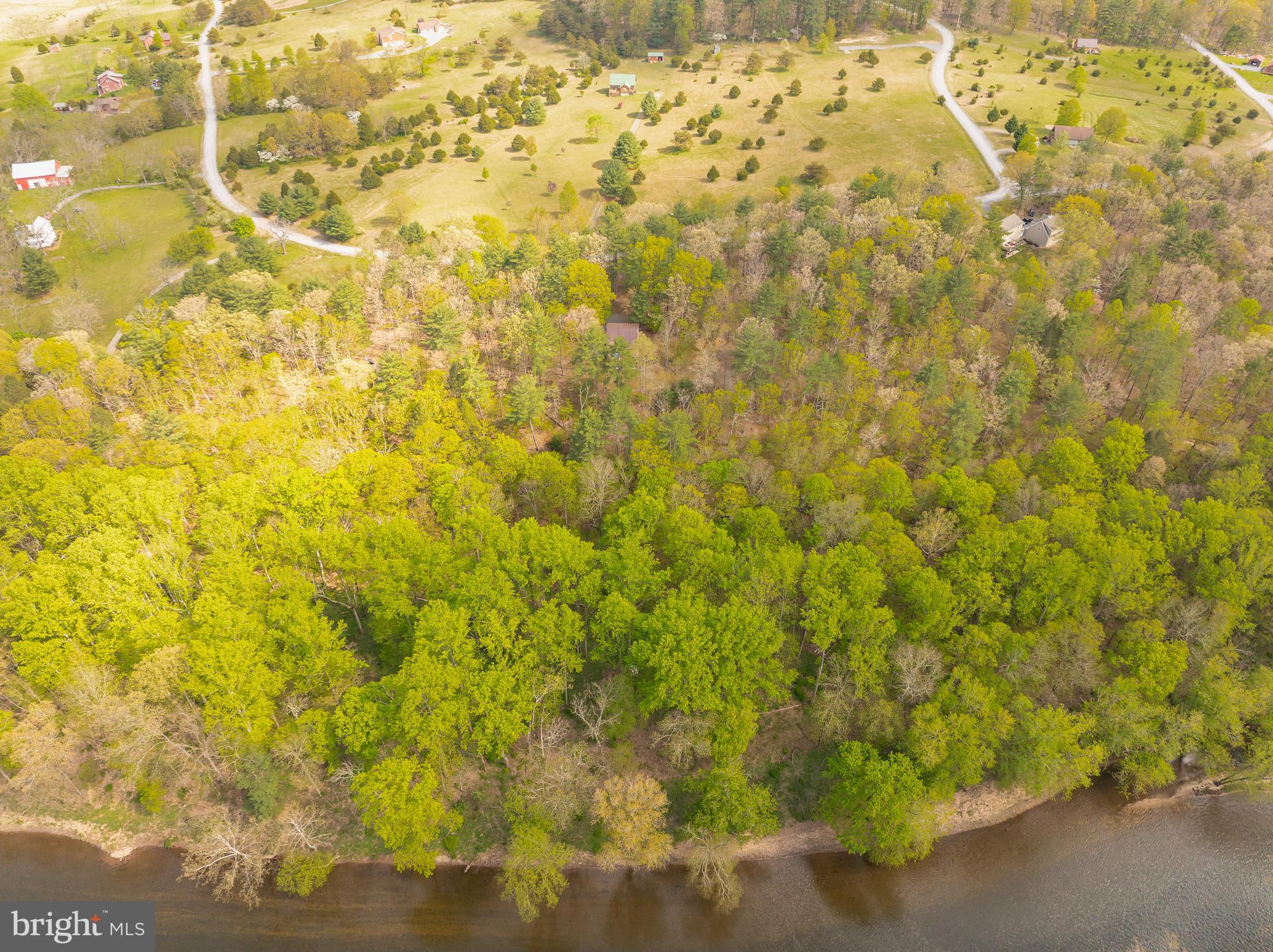 THE CROSSING AT GREAT CACAPON - Residential