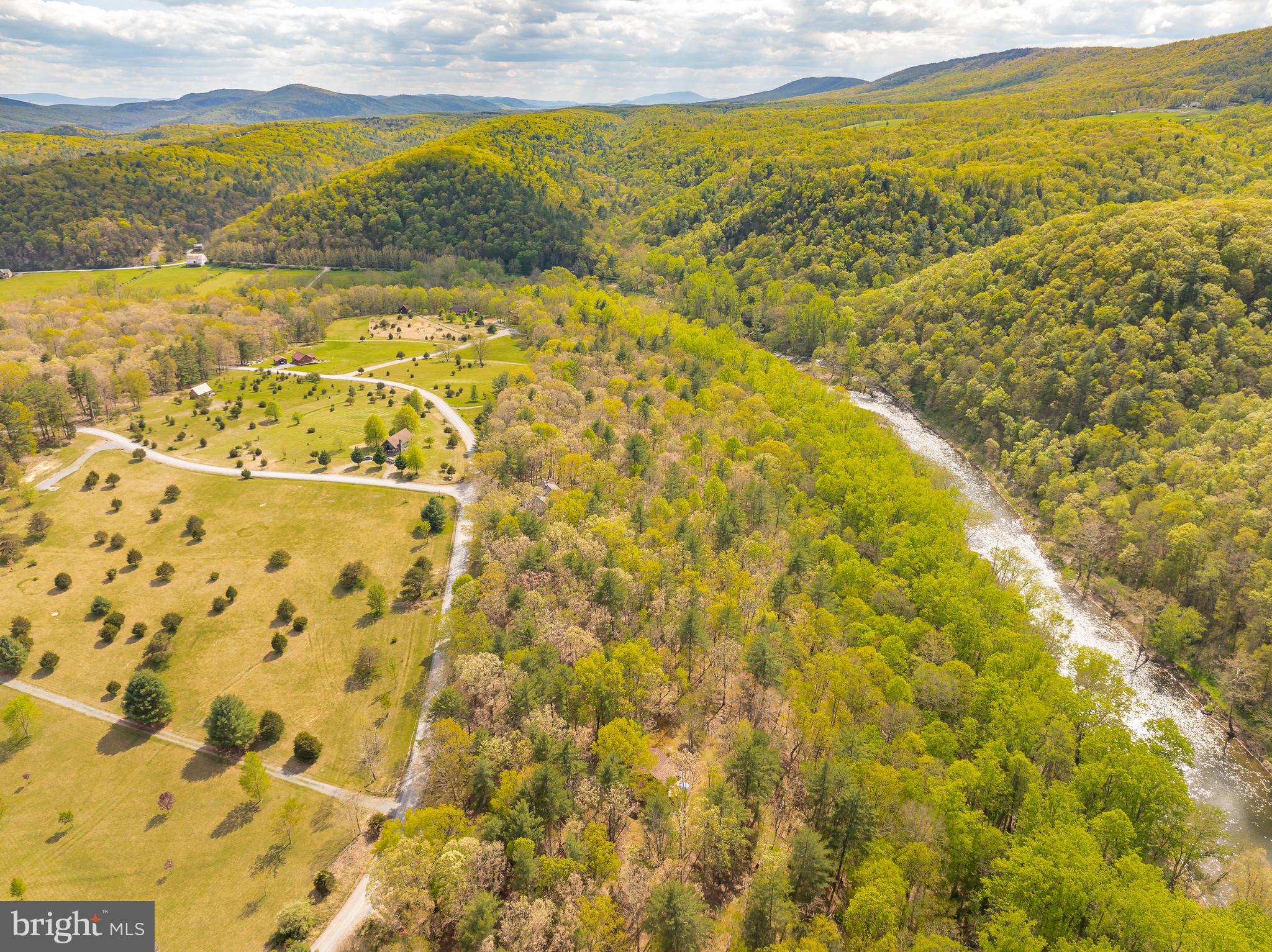 THE CROSSING AT GREAT CACAPON - Residential