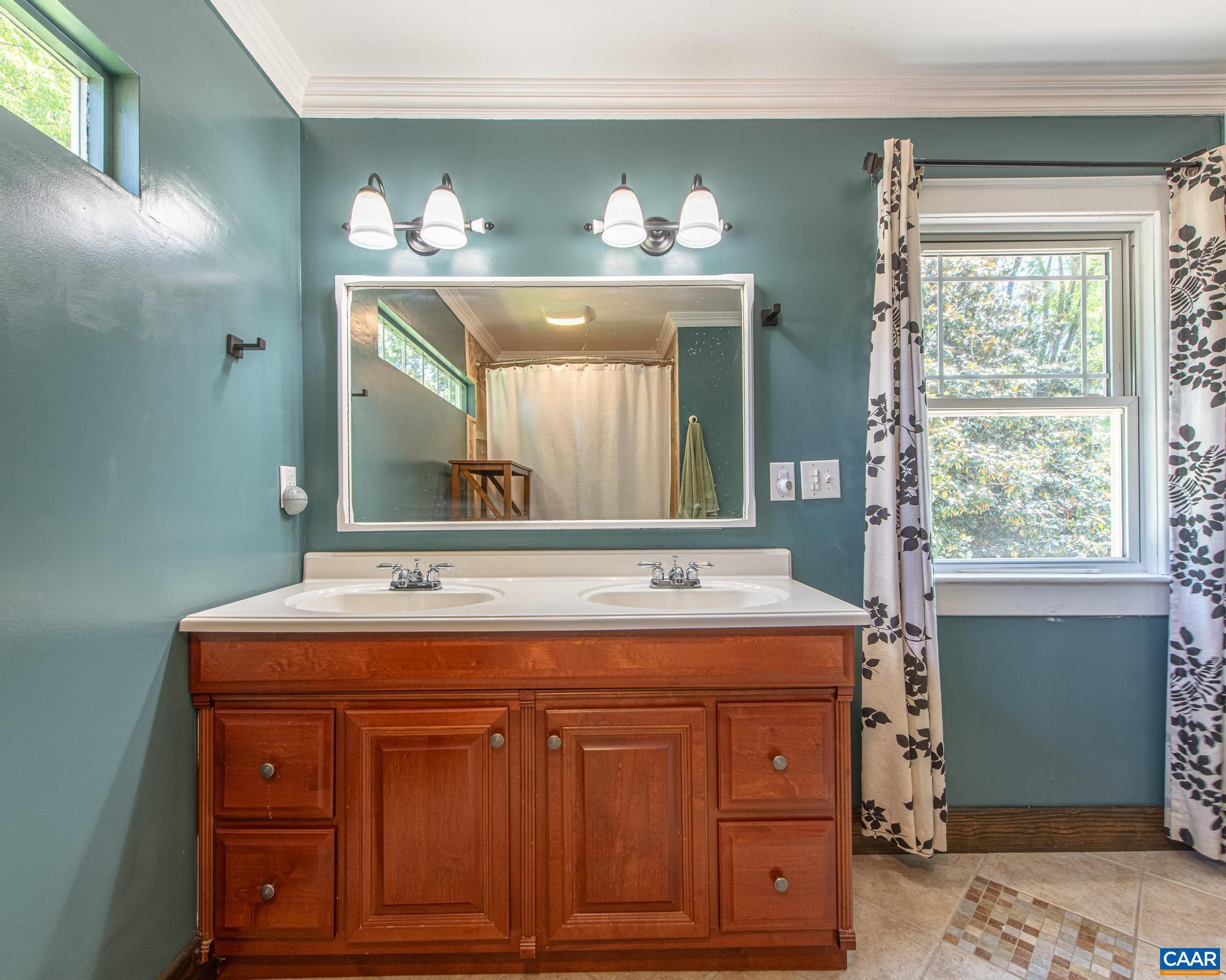 KENMORE - Residential