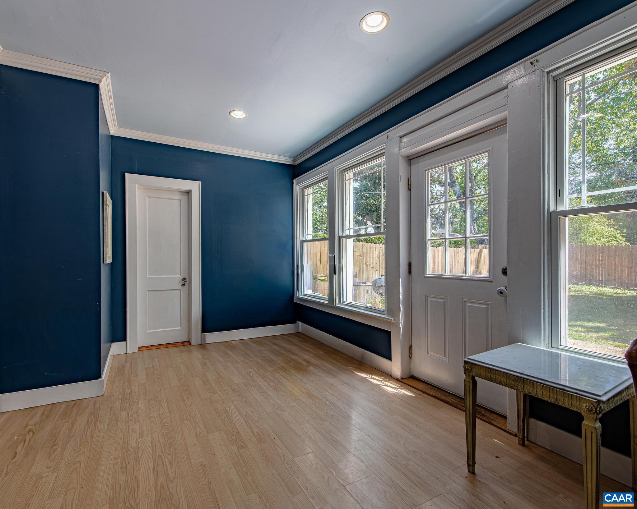 KENMORE - Residential
