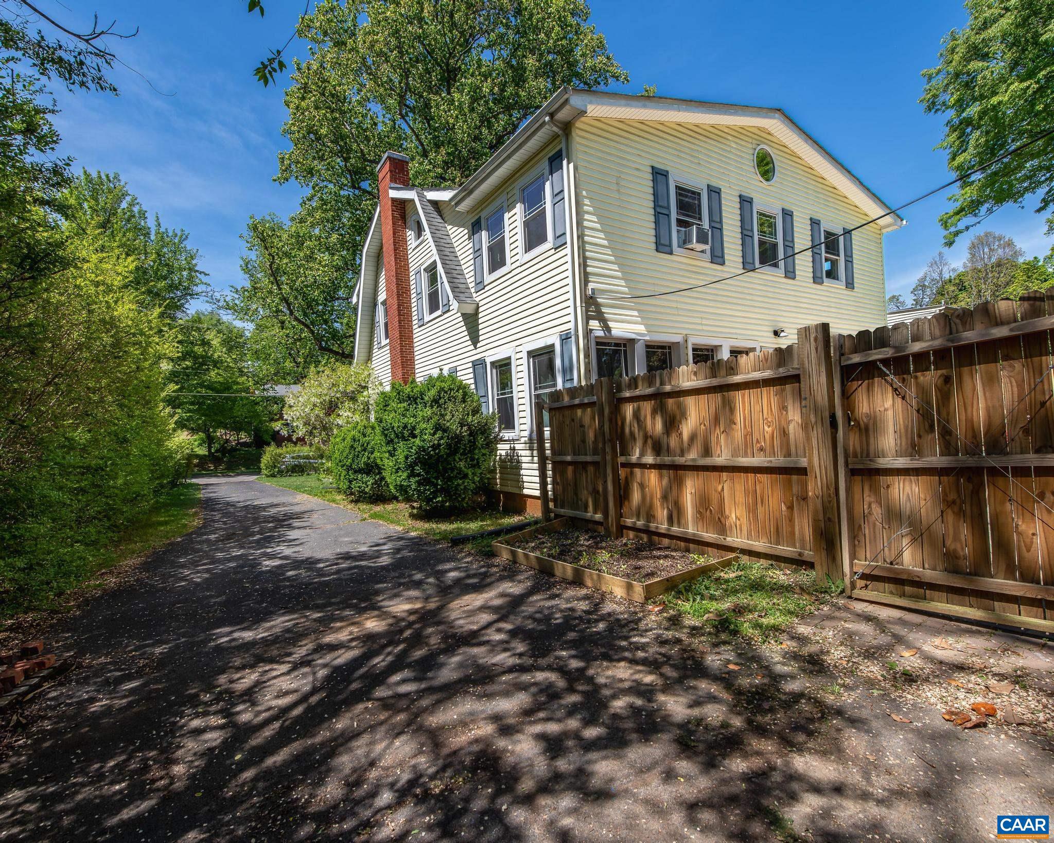 KENMORE - Residential