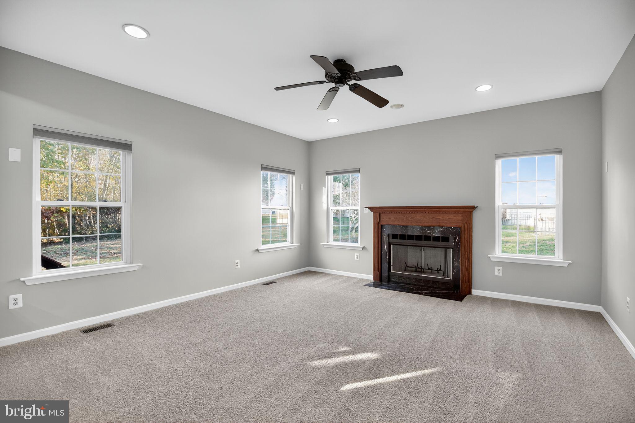 PEMBROOKE - Residential