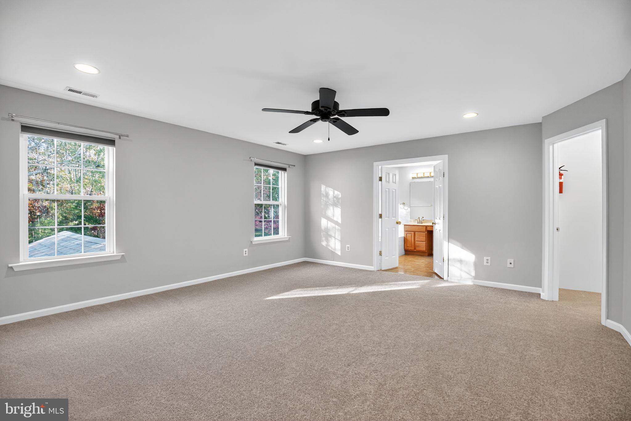 PEMBROOKE - Residential