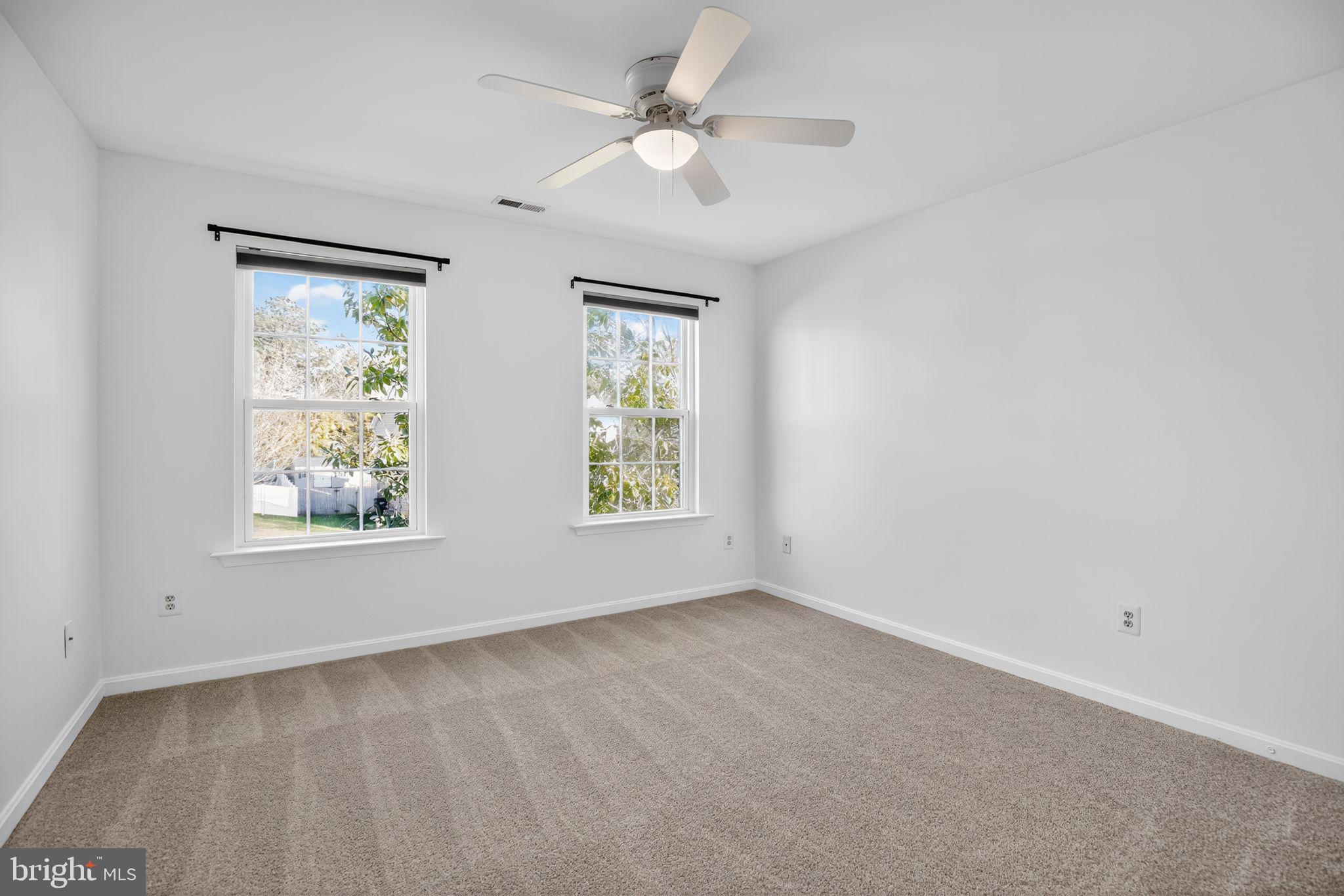 PEMBROOKE - Residential