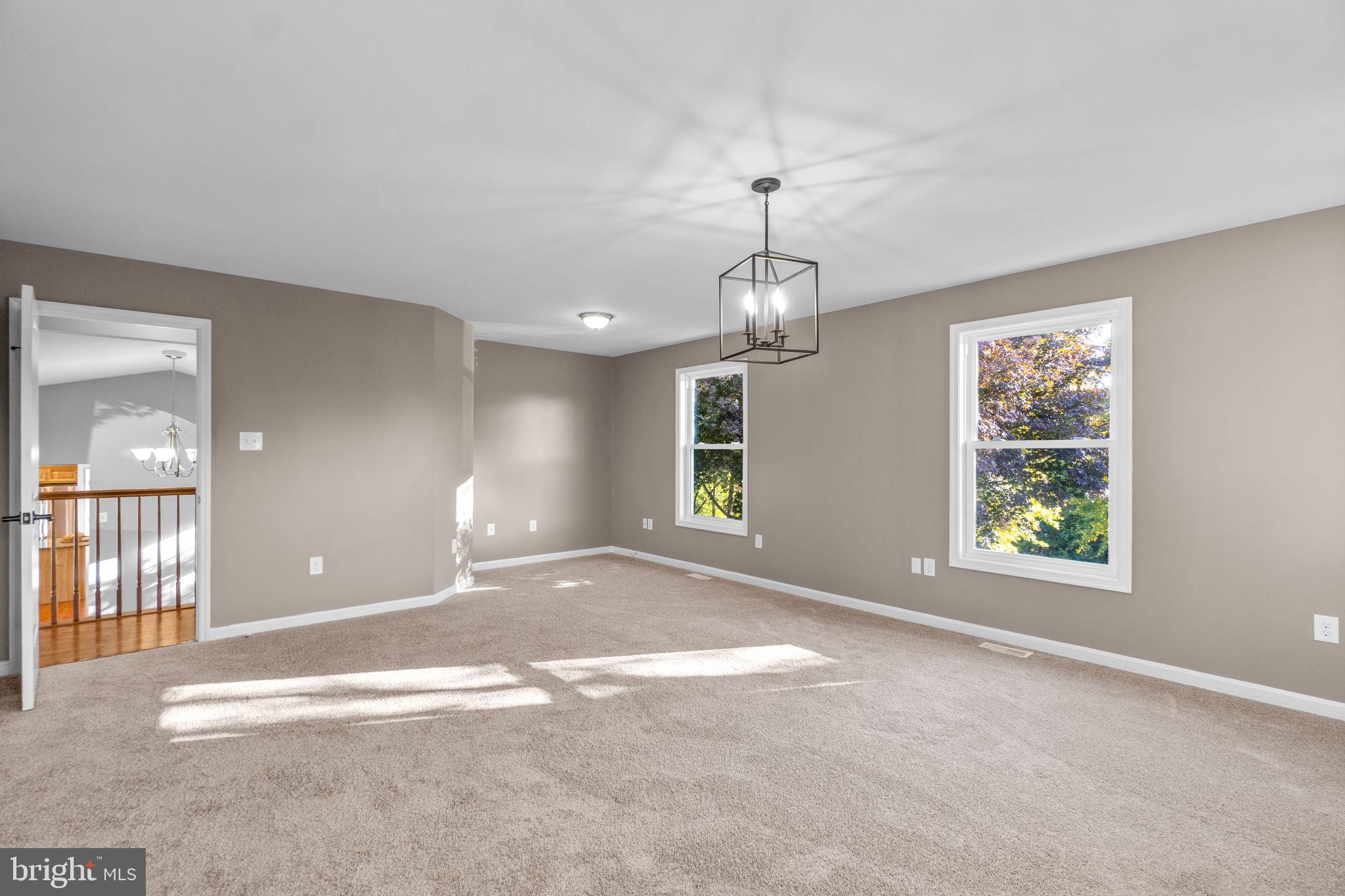 WALNUT HILL - Residential