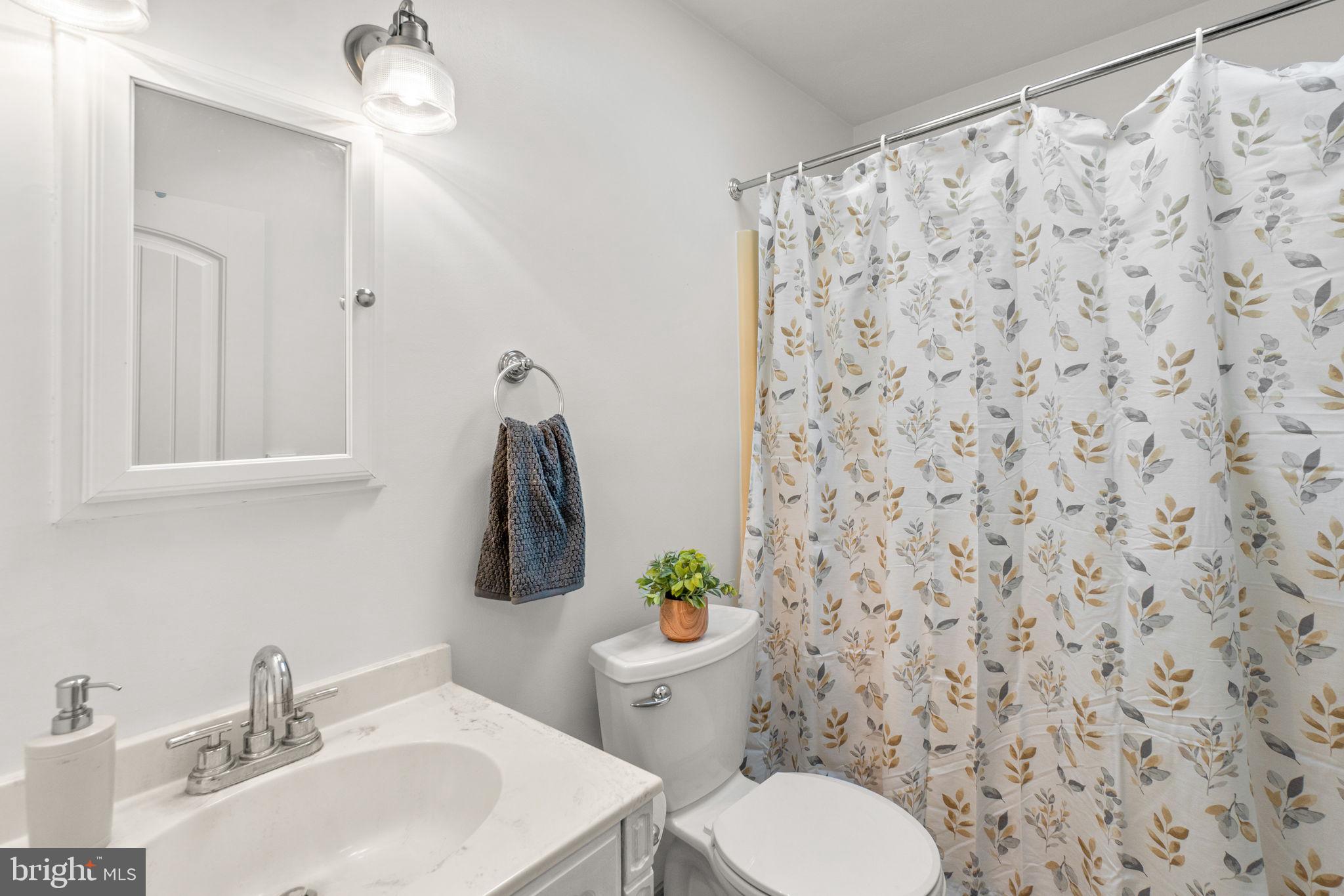 WALNUT HILL - Residential