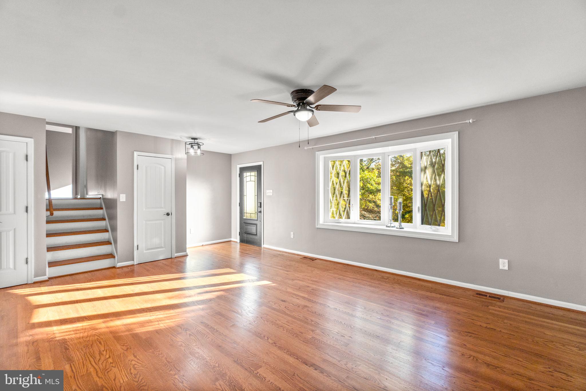 WALNUT HILL - Residential