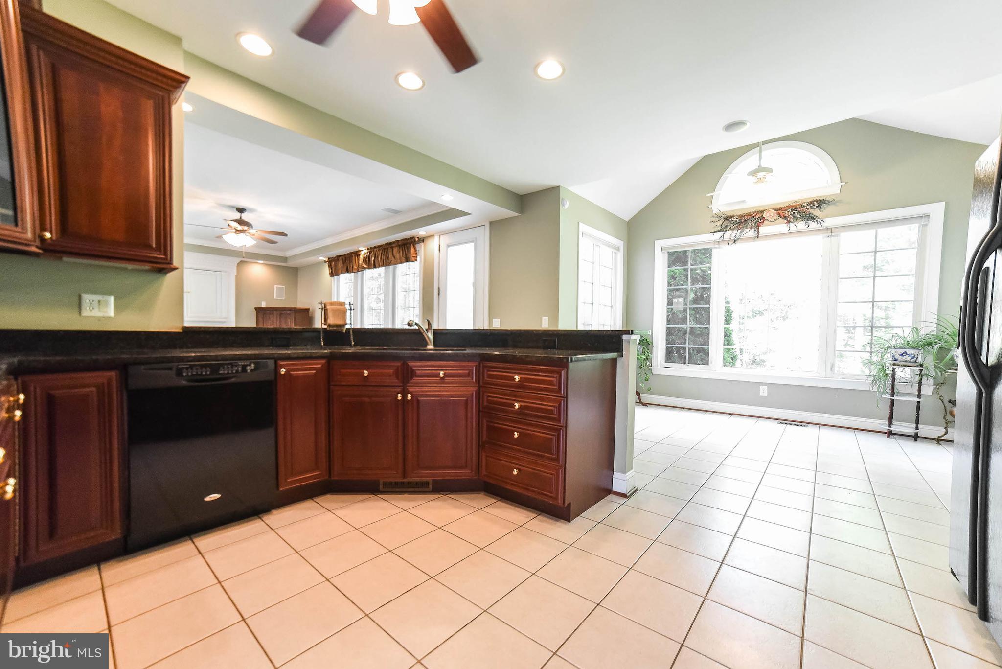 LEACHBURG - Residential