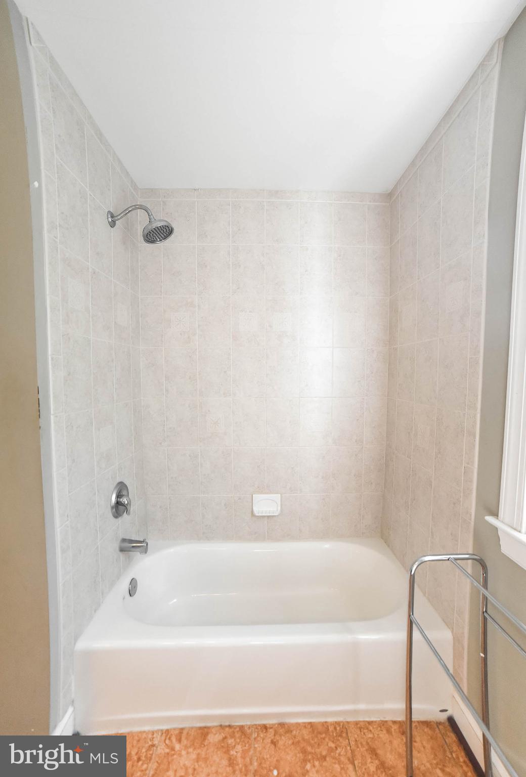 LEACHBURG - Residential