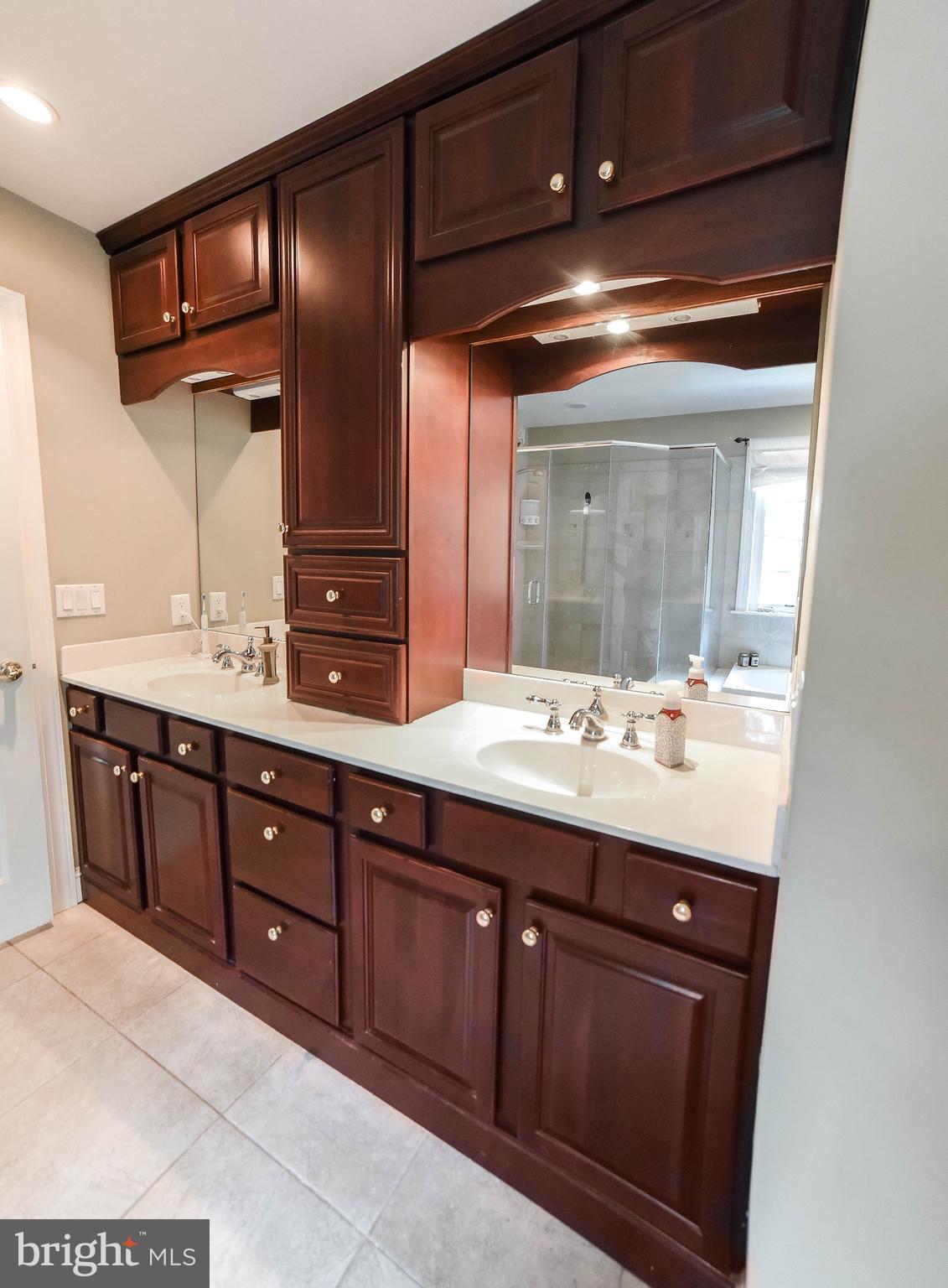 LEACHBURG - Residential