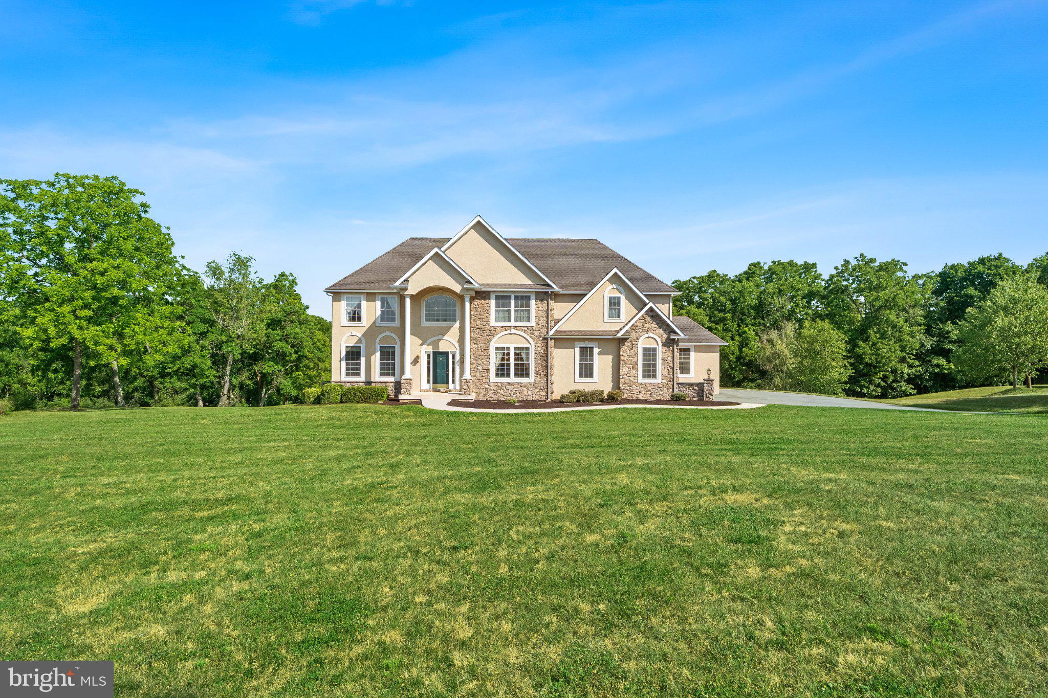 3940 WHITETAIL COURT