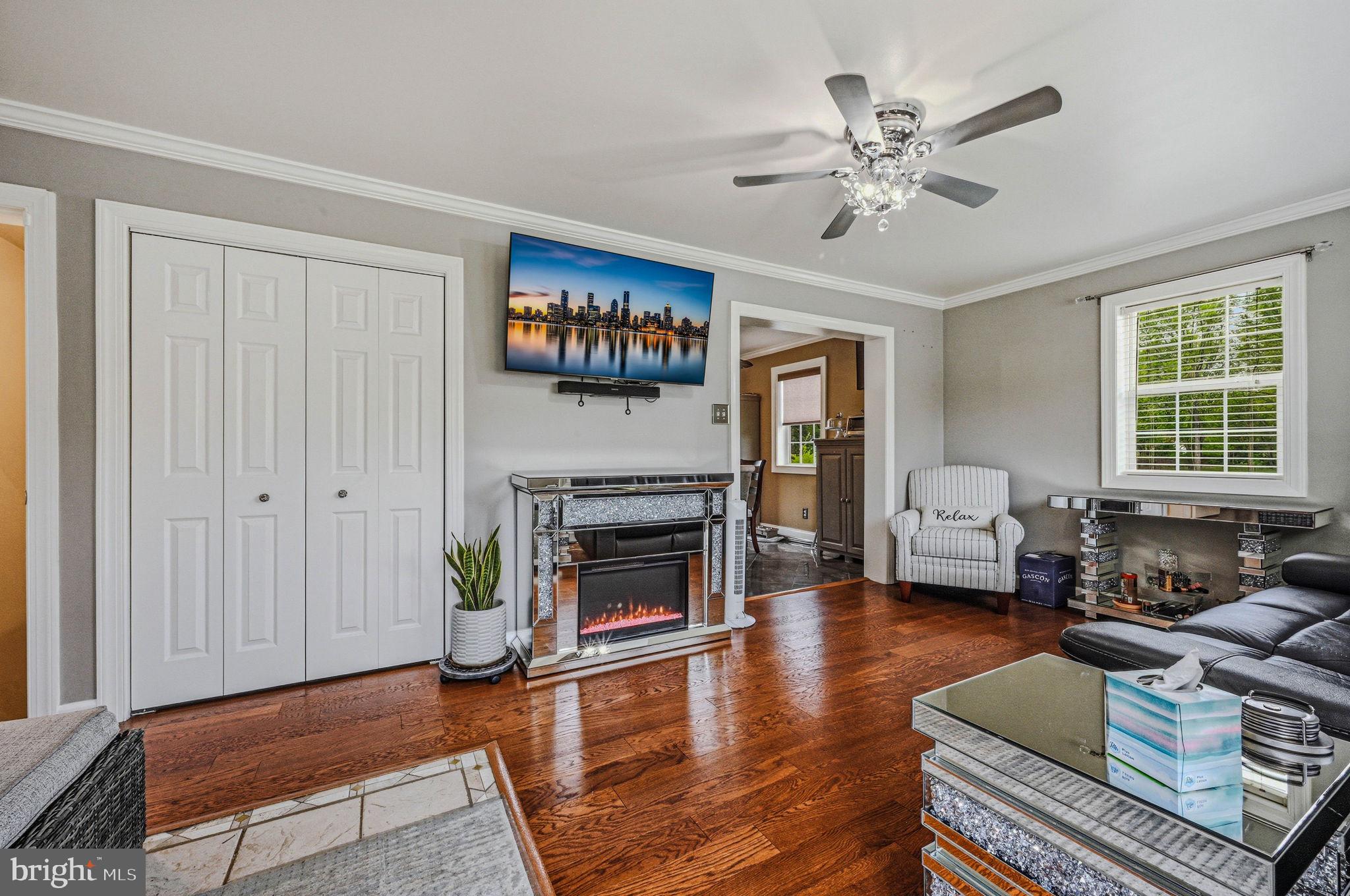 31 LONGVIEW DRIVE - Photo 3