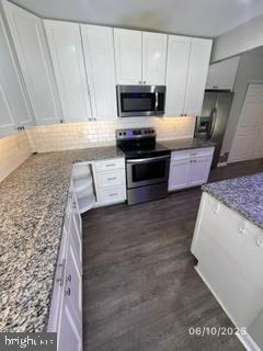 771 GENERALS HIGHWAY