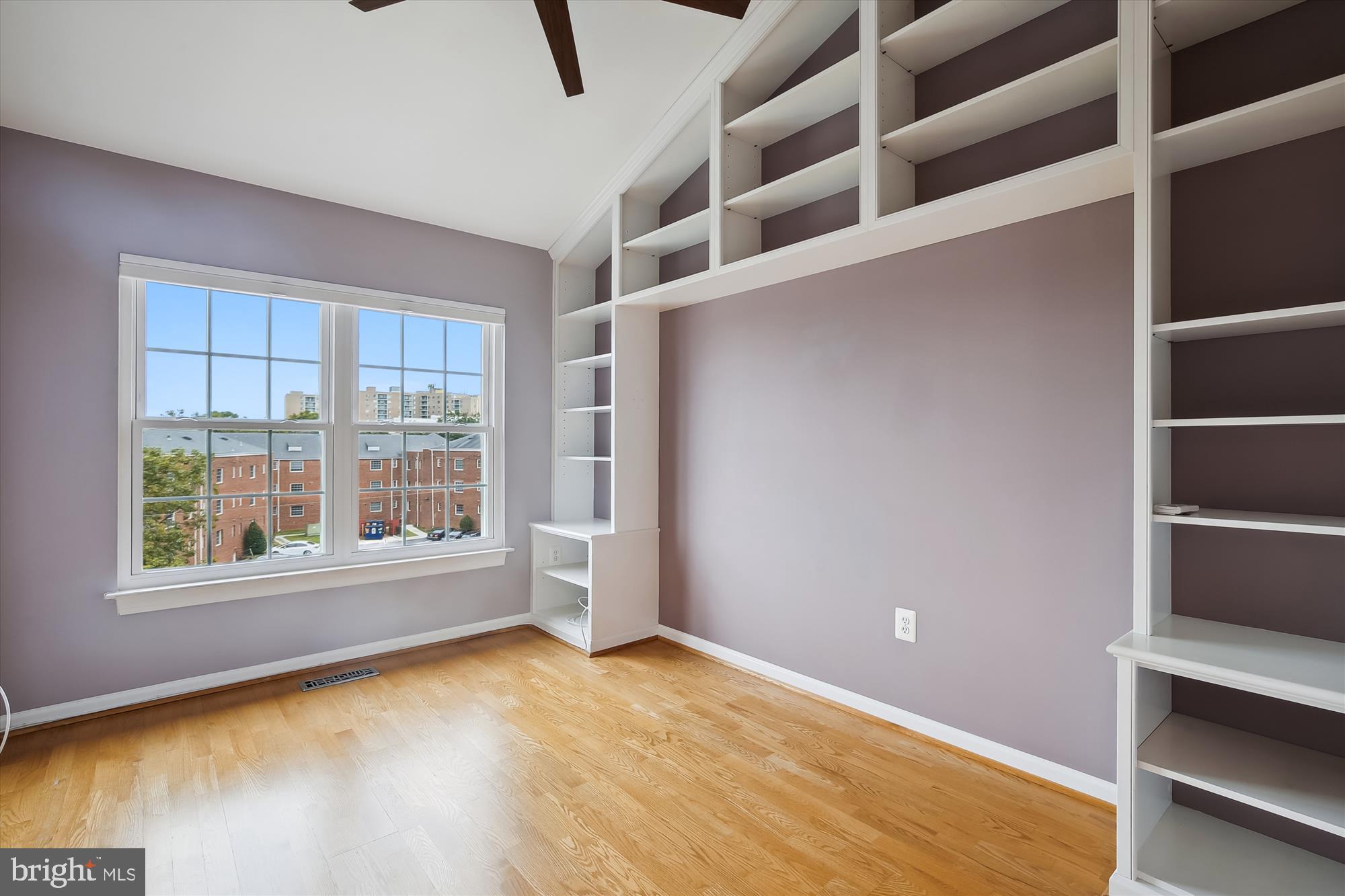 OLD TOWN GREENS - Residential Lease